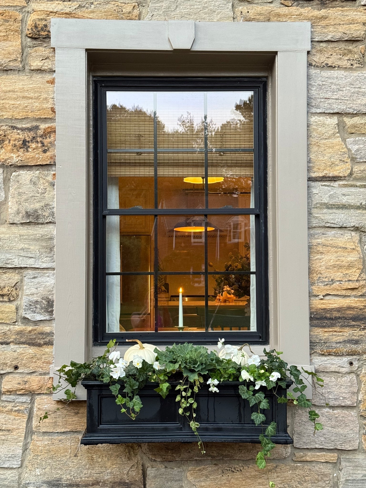 Window boxes…

#LTKSeasonal #LTKFallSale #LTKHome