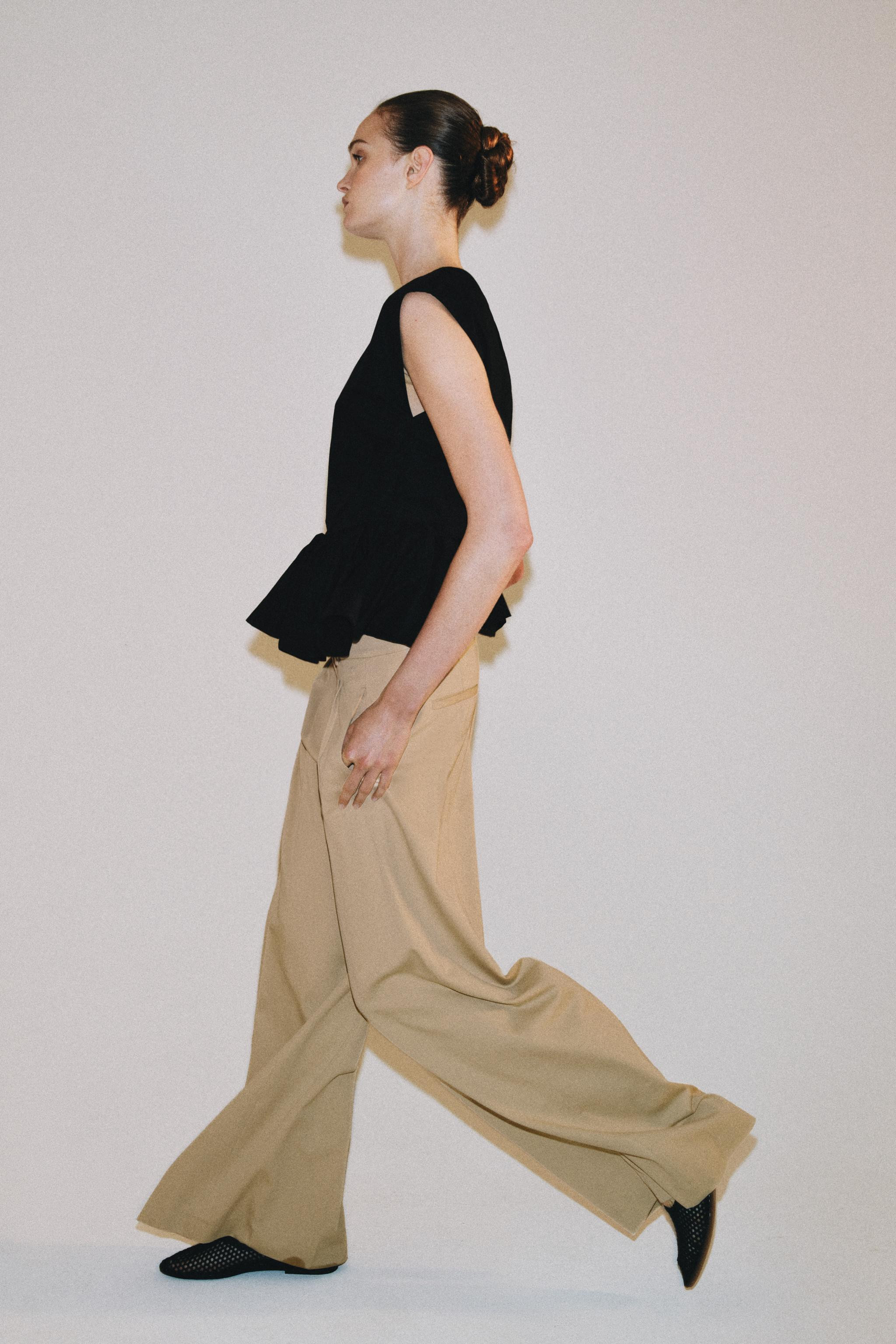 WIDE-LEG PLEATED TROUSERS ZW COLLECTION | Zara UK