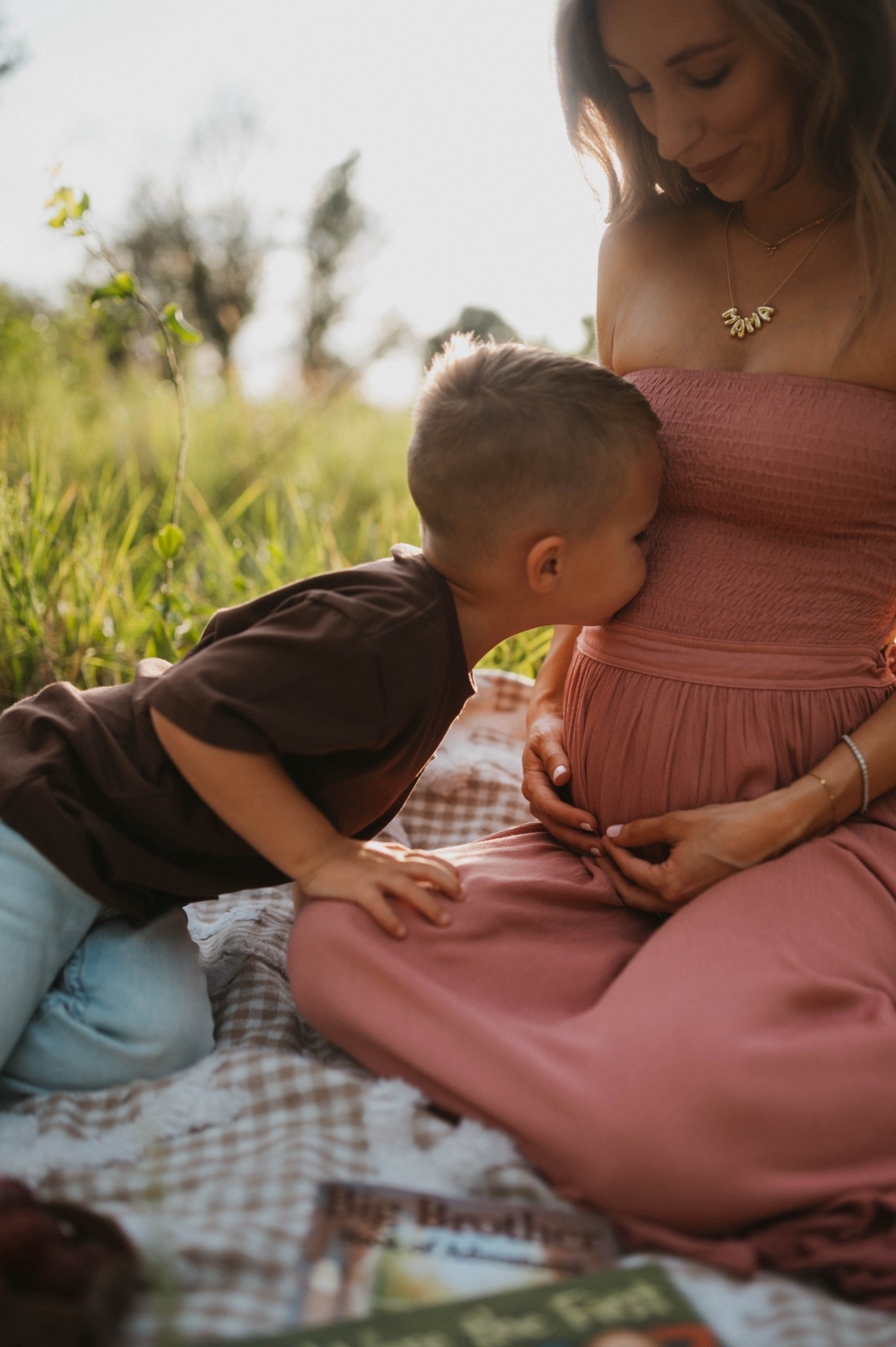 Maternity photoshoot but make it picnic vibes pick

#LTKFindsUnder50 #LTKBump #LTKStyleTip