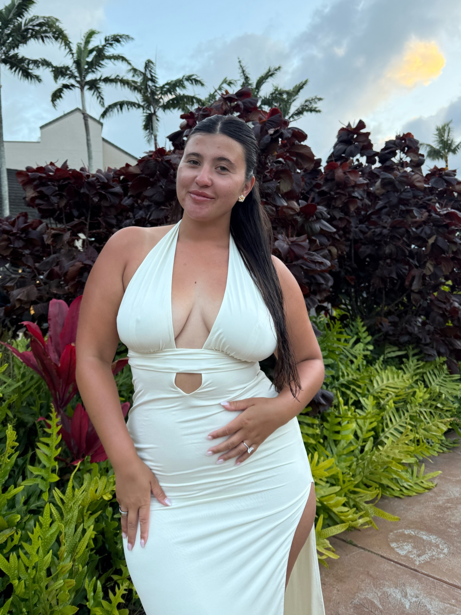 Hawaii outfit I’m obsessed with!!
Wearing size: M

#vacation #outfit #hawaii 

#LTKTravel #LTKMidsize #LTKSeasonal