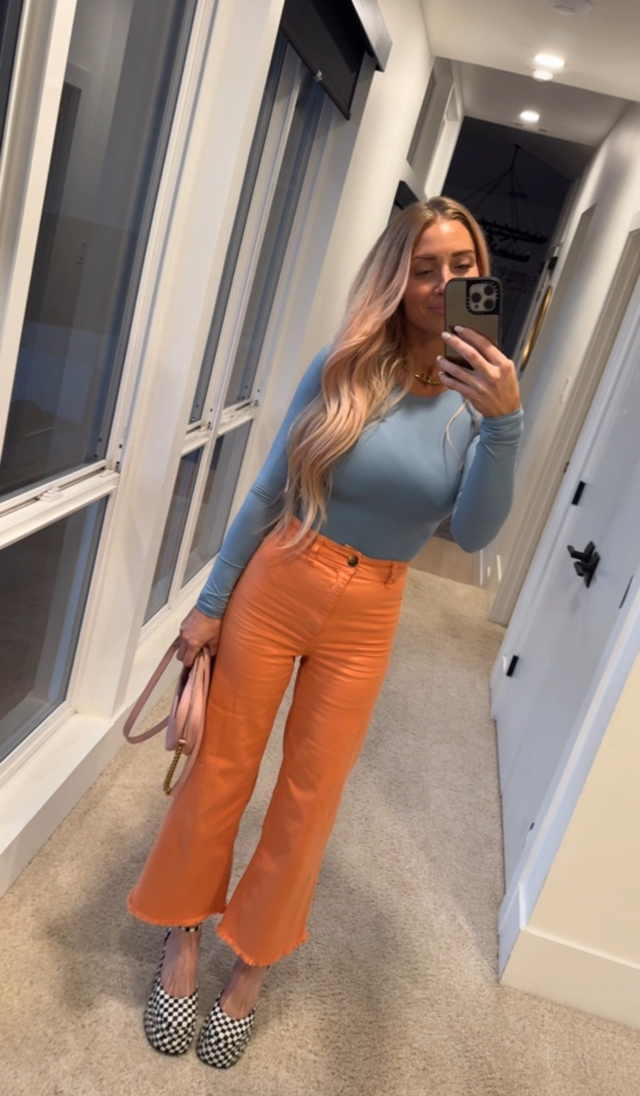 Love this pop of color!!!

