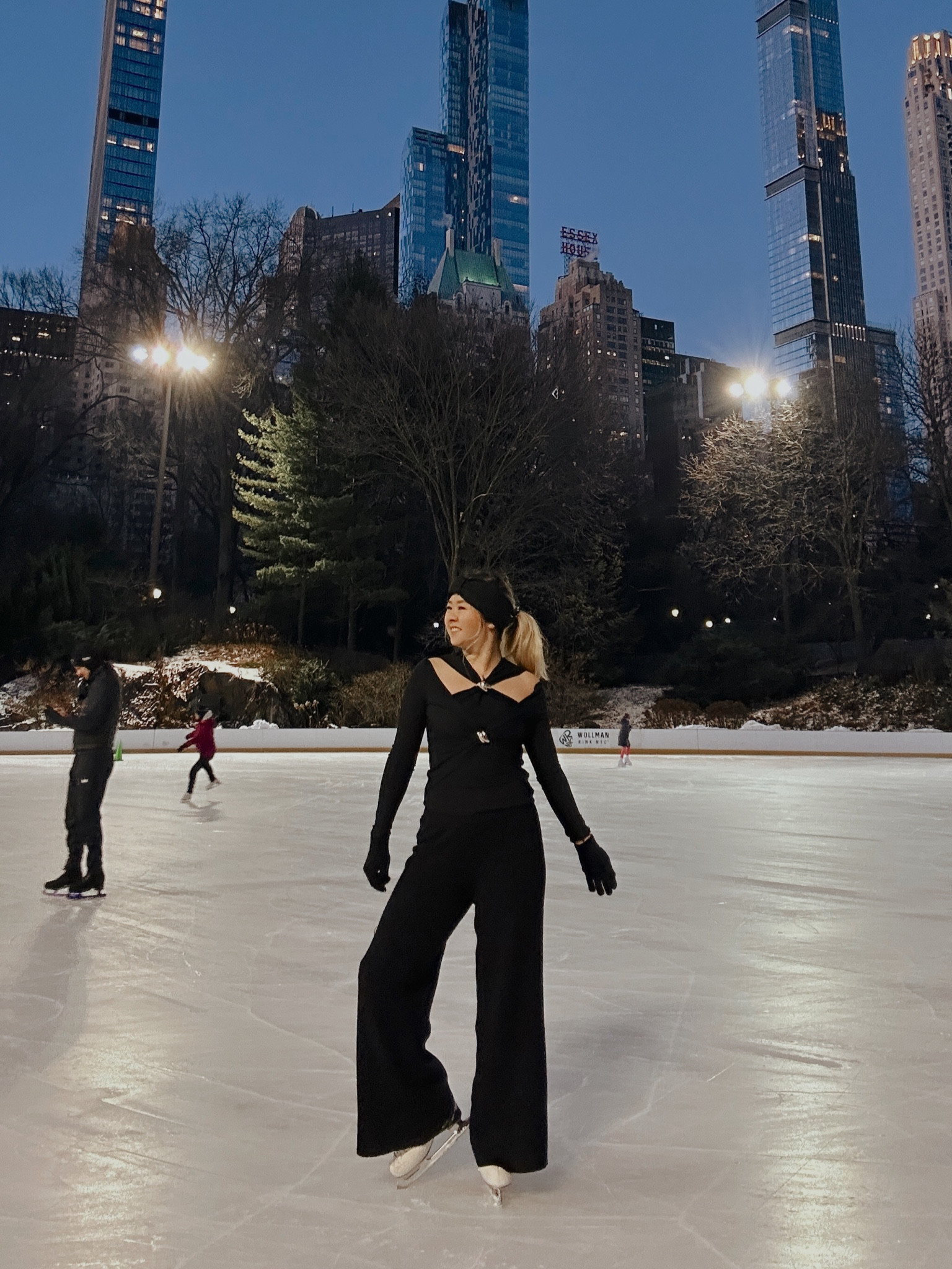 Linking similar unique cutout black long sleeves perfect for date night and skating too! 🖤⛸️

#LTKTravel #LTKSeasonal