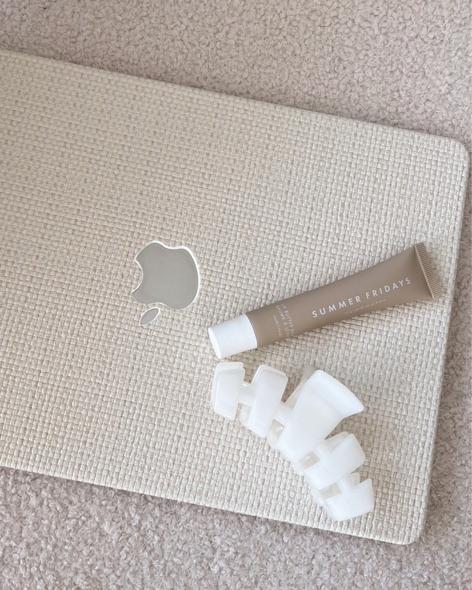 The prettiest MacBook cover! I love the woven look 🤍

Amazon finds, teleties hair clip, summer Fridays vanilla lip butter balm, Sephora, vanilla girl aesthetic, laptop case, tech finds, fancythingsblog 

#LTKfindsunder100 #LTKtravel #LTKfindsunder50