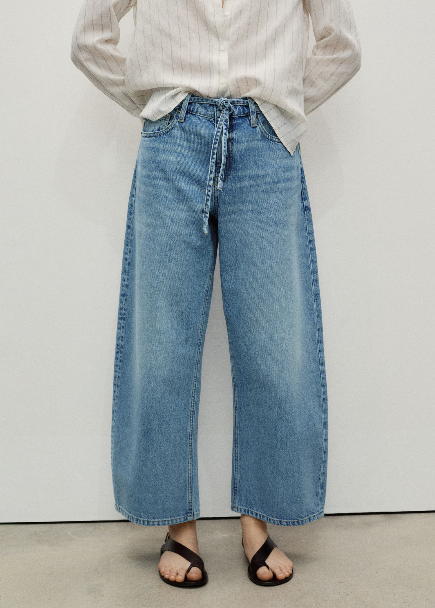 Balloon jeans with belt - Women | MANGO United Kingdom | MANGO (UK)