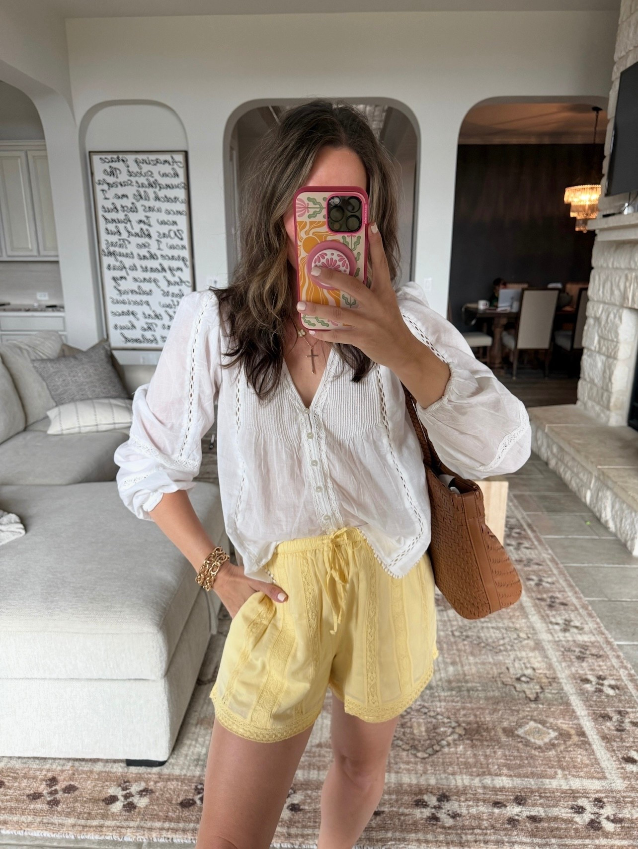 @Abercrombie 25% off sitewide 🙌🏼 The best spring staples.

#LTKSaleAlert #LTKmomlife #LTKSpringSale