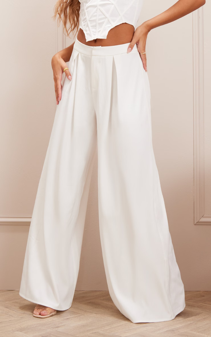 White Split Extreme Wide Leg High Waisted Pants | PrettyLittleThing US