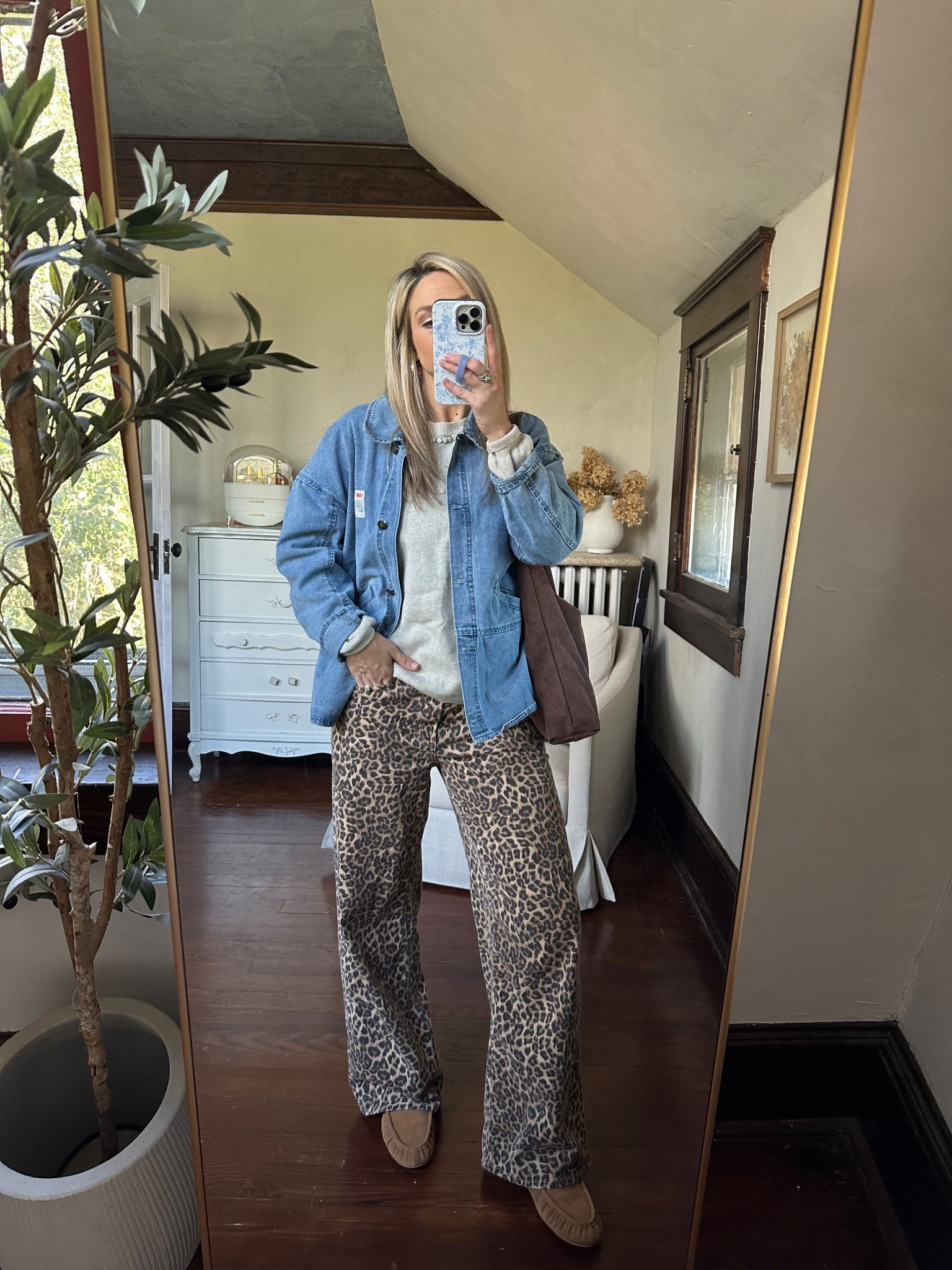 Amazon sweater & denim jacket (mediums)
Pants are old American eagle but linking anyway!

#LTKmomlife