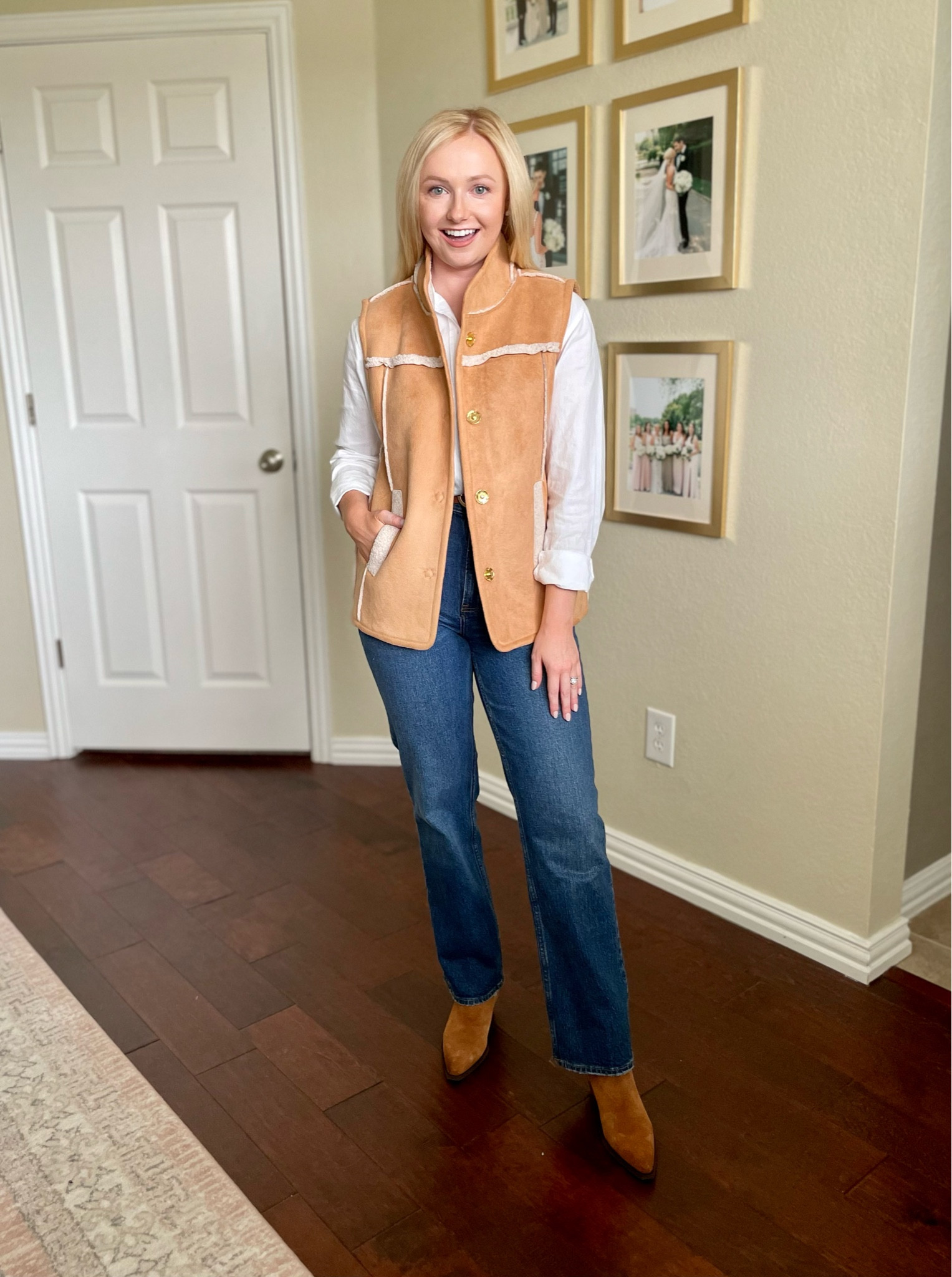 Wearing an XS in vest | sherpa vest, suede vest, fall outfit, casual fall outfit 

#LTKstyletip #LTKfindsunder100 #LTKSeasonal