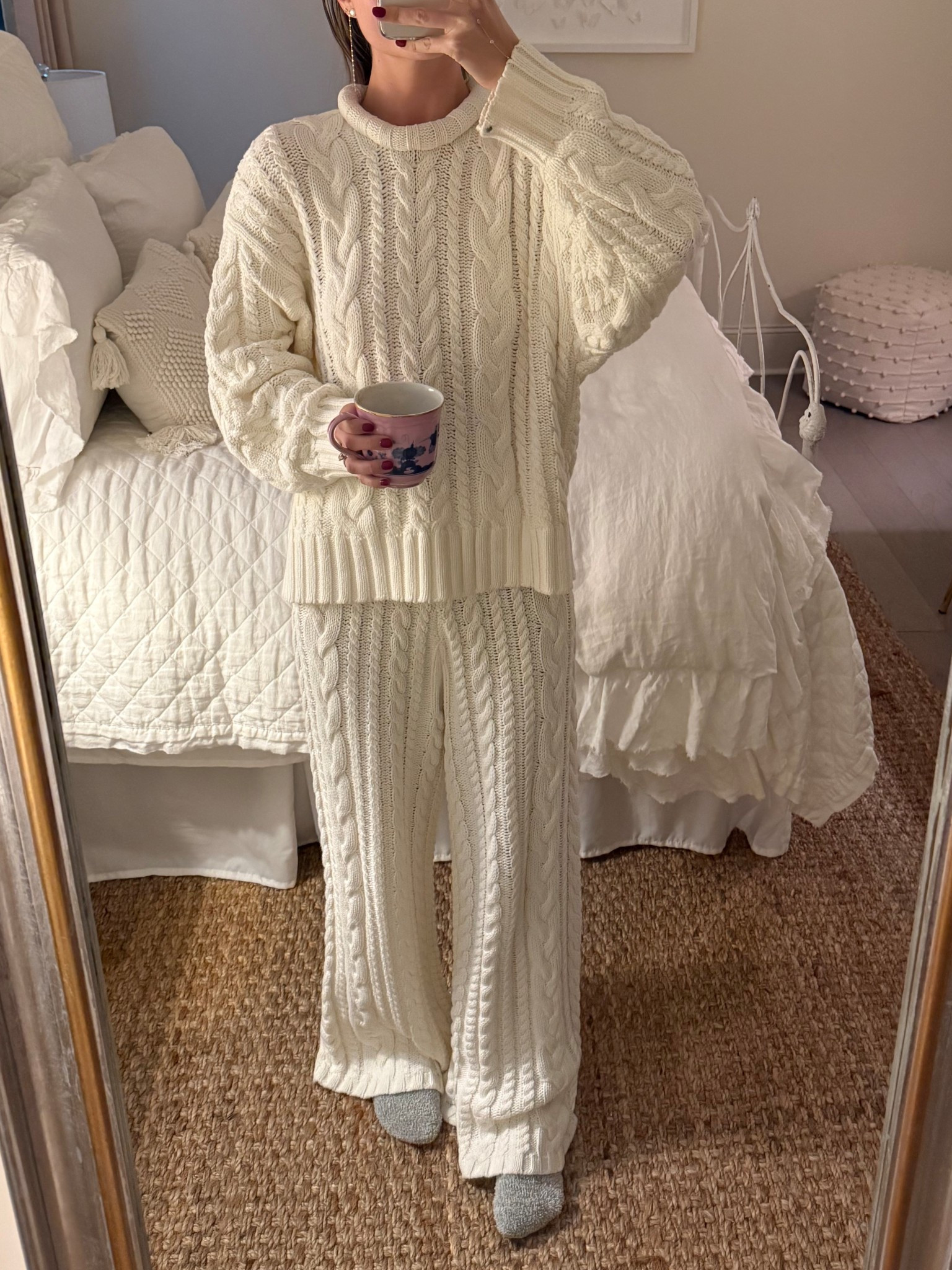 Living in knits ☁️😴

#LTKootd #LTKSeasonal #LTKgrwm