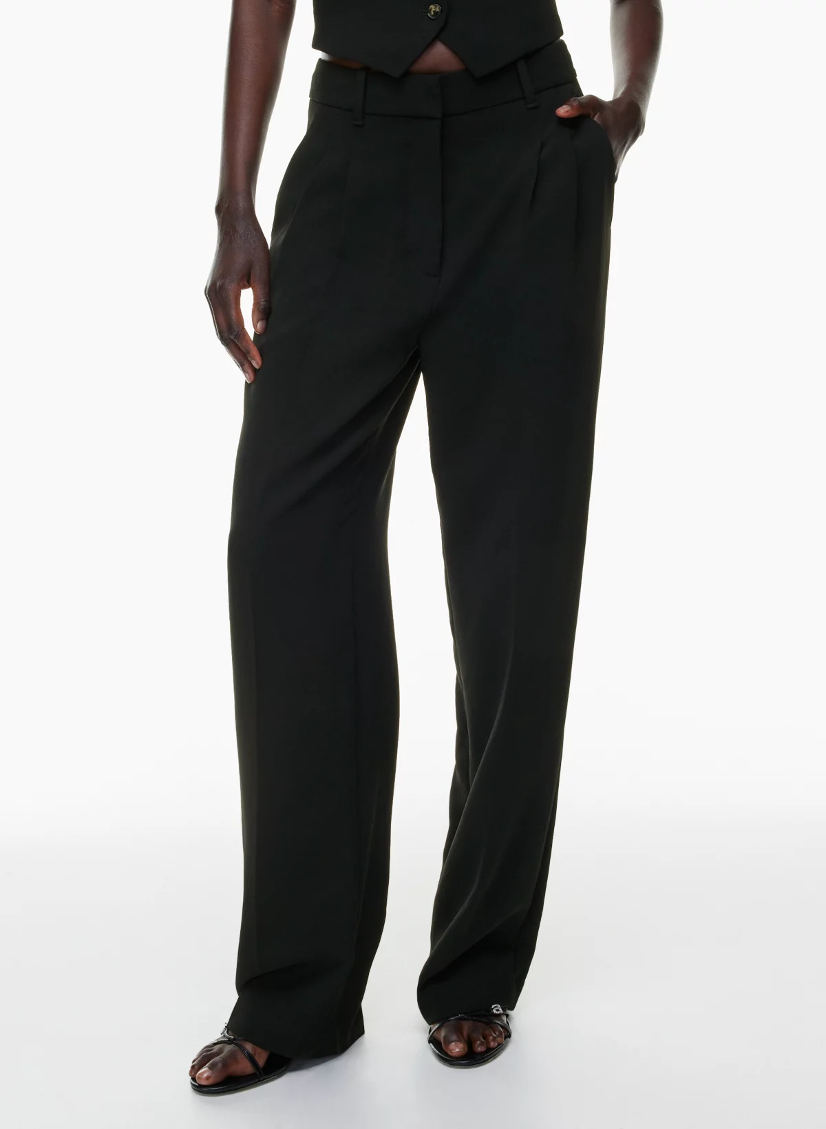 THE EFFORTLESS PANT™ | Aritzia