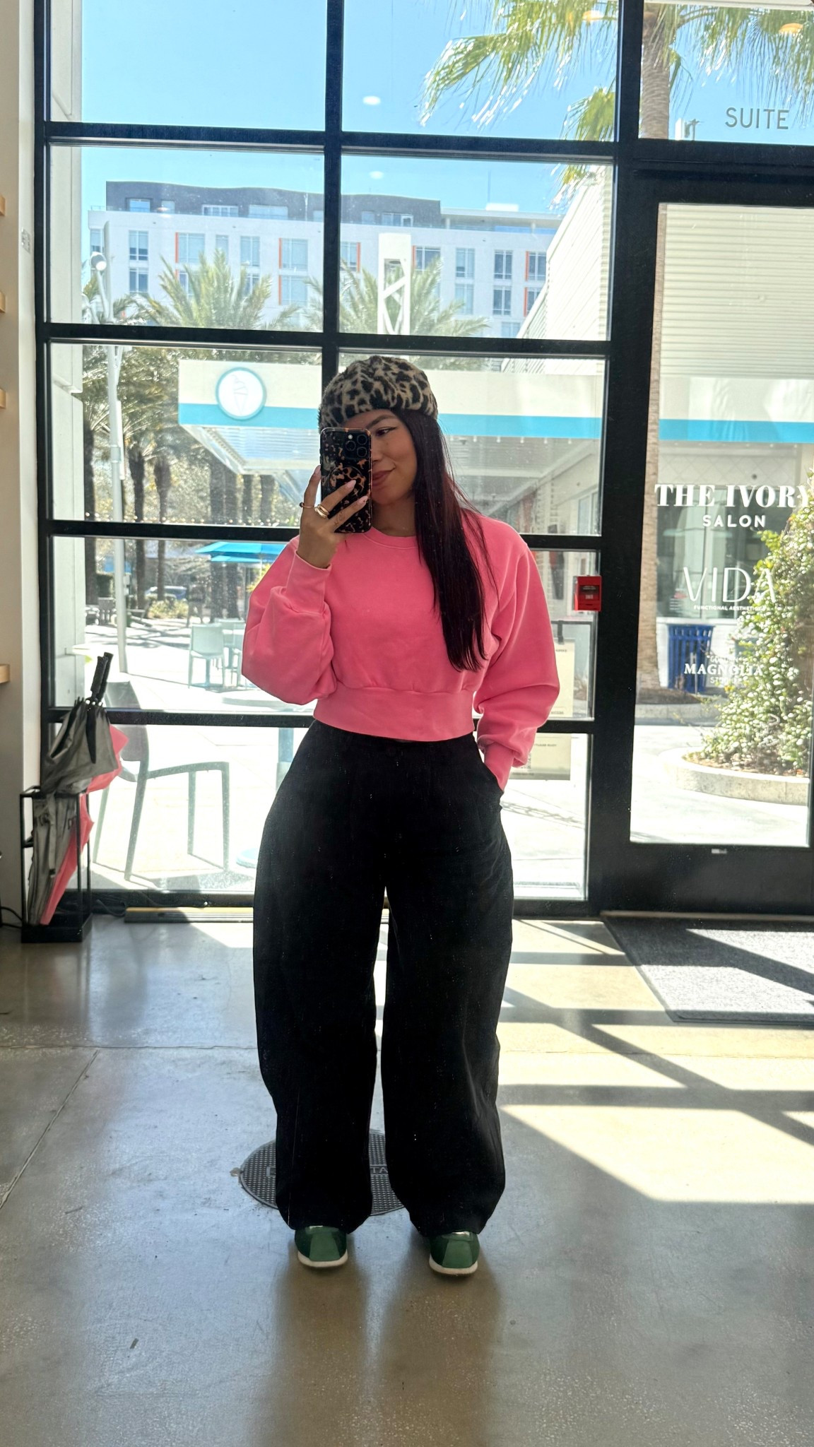 pants are @fashionnova “Cooler Than You Barrel Leg Pant 30″ - Navy” in a size small (for reference I’m a 29 inch waist)


#barrelpants #baggypants #casualwear #ootd #fashionnova

#LTKSaleAlert #LTKSpringSale #LTKootd