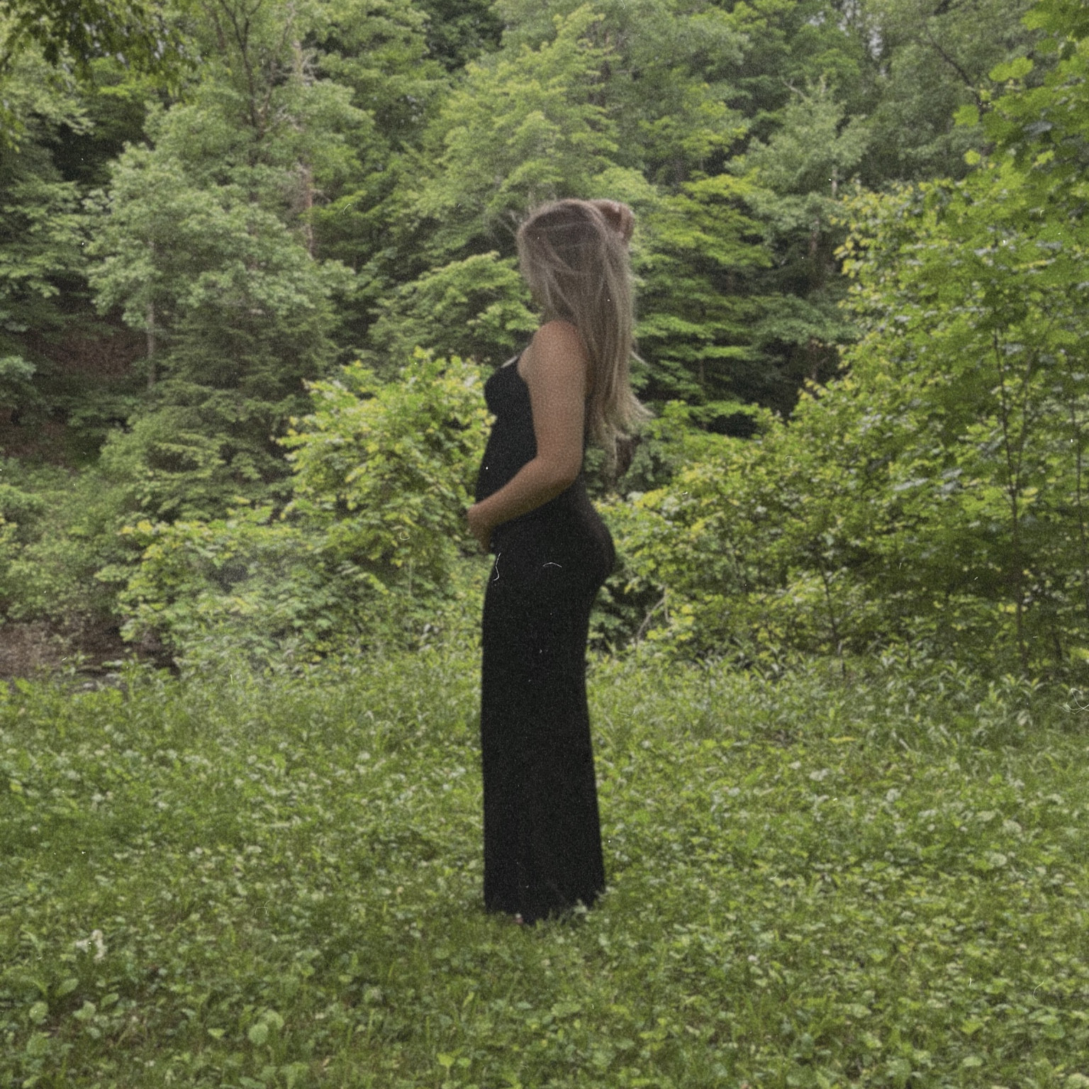 the perfect dress for all seasons of life 🖤 so easy to throw on & you don’t have to think too hard about it, it fits a baby bump perfectly, plus it gives body! not to mention it is so comfortable!

#LTKStyleTip #LTKFindsUnder50 #LTKBump