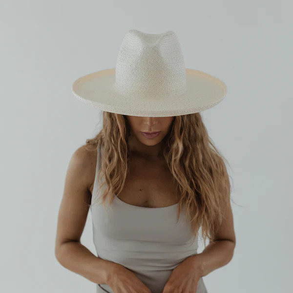 Cara Loren Pencil Brim Straw | Gigi Pip