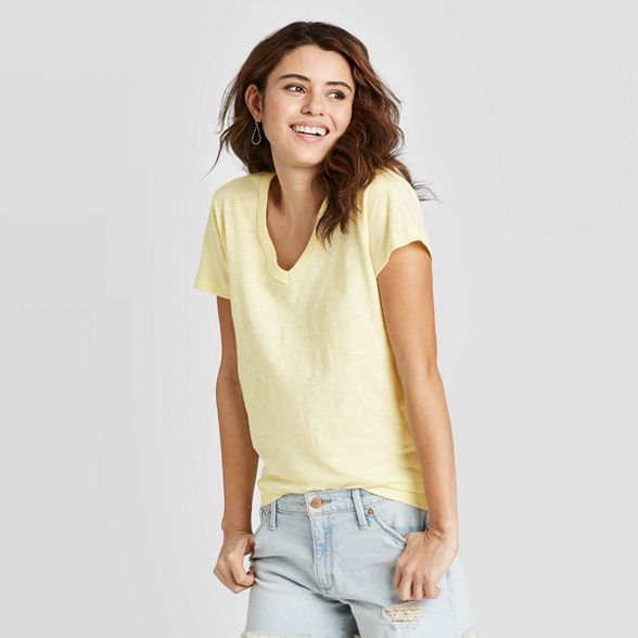 Women's Short Sleeve V-Neck T-Shirt - Universal Thread™ | Target