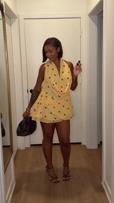 A night out with the girlsssss 💛🐻

Dress: in my bio @sheinofficial 
.
.
.
.
.
.
.
#grwm #girlsnightout #outfitideas #fragrance