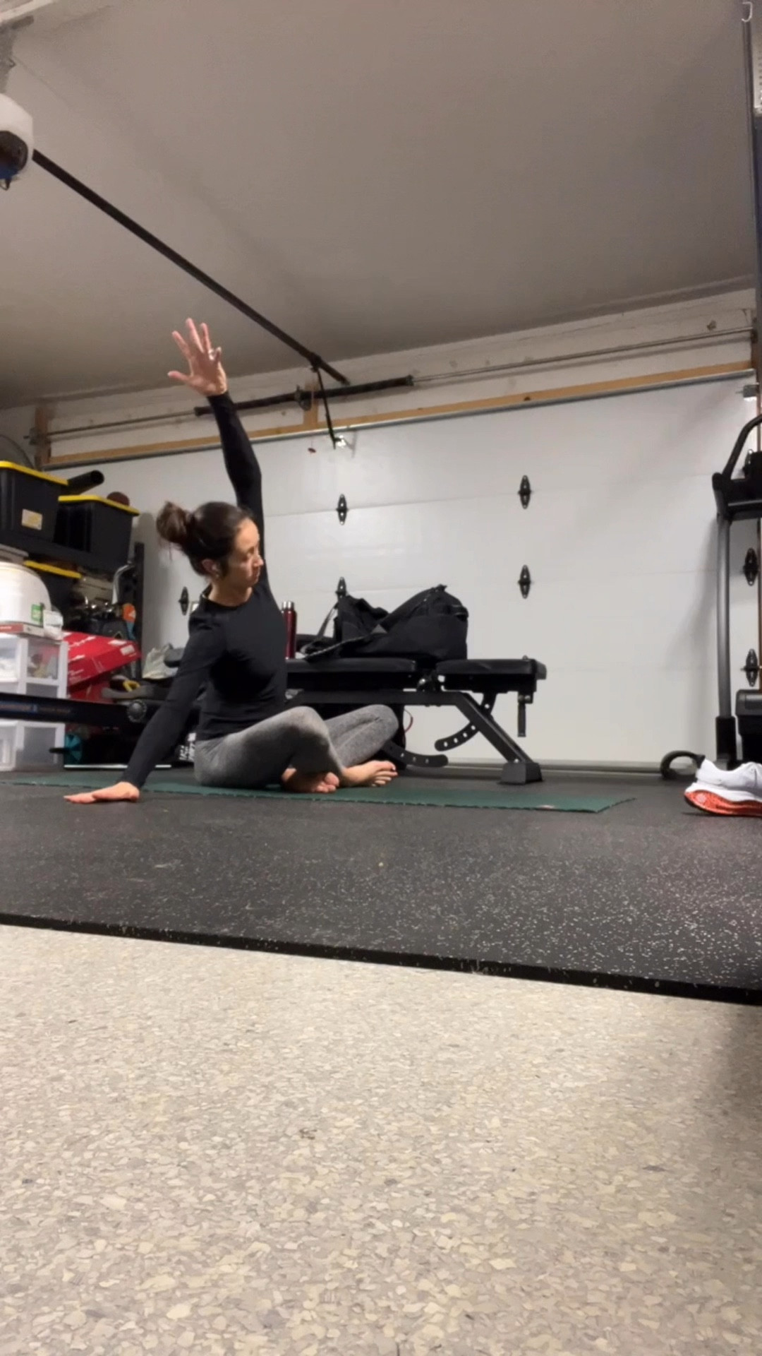 Bringing daily movement back to 2025 

#LTKWatchNow #LTKFitness #LTKActive