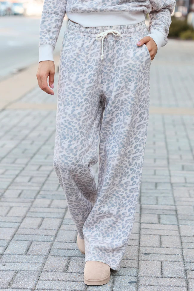 Learn As You Go Leopard Fleece Sweatpants | Pink Lily
