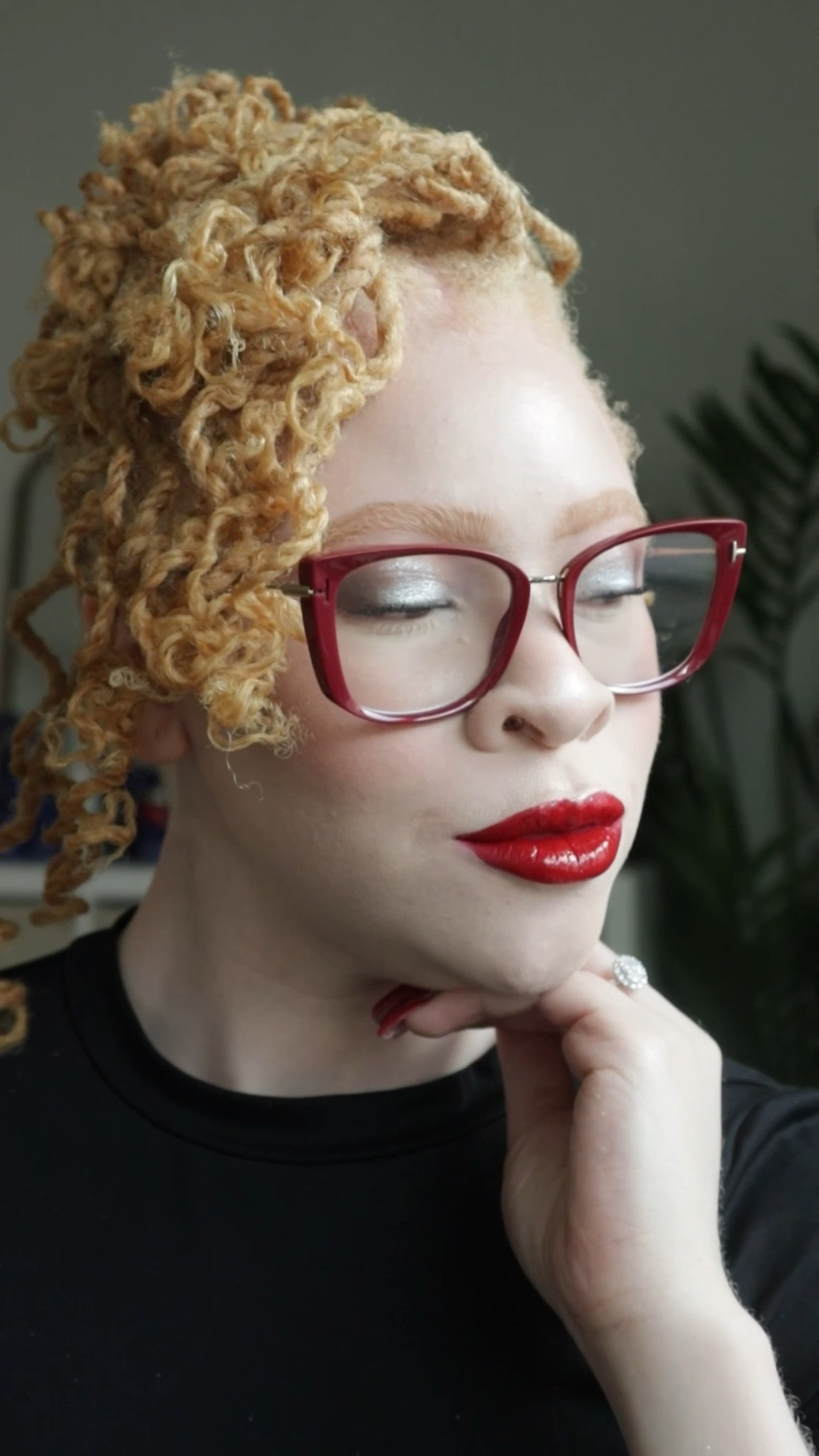 GRWM makeup for a red carpet Friendsgiving look! 🥰 

#LTKgrwm #LTKBeauty #LTKHoliday