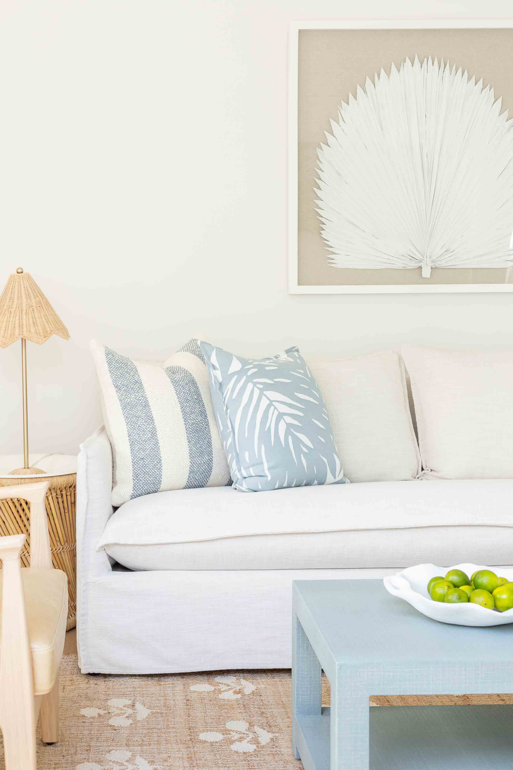 Modern coastal carriage home inspo 🙌🏻🙌🏻

#LTKSeasonal #LTKHome