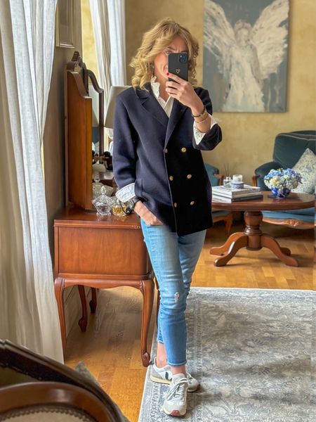 More everyday classics, a navy knitted jacket teamed with a frill detail blouse & denim
.
Jacket @saintjames
Blouse @vanessabruno
Jeans @jcrew
Trainers @veja pr
.
#everydaystyle #everydayfashion #looksforeveryday #mystyle #whatimwearing #mymidlifefashion #ootd #styleover50 #fashionover50 

#LTKSeasonal #LTKstyletip #LTKeurope