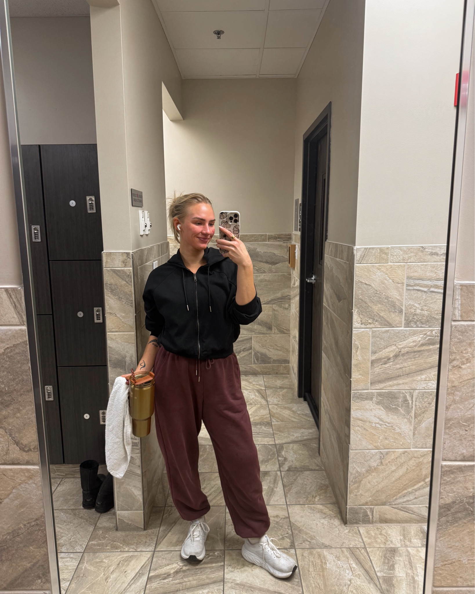 Period workout complete!!! Not pictured: Knix period undies! Reminder that you don’t need to wear leggings to workout if you don’t want to or don’t feel comfortable in. There is no designated outfit for gym. All you need is YOU showing up for yourself. 

#LTKdayinmylife #LTKSeasonal #LTKfitnessgoals