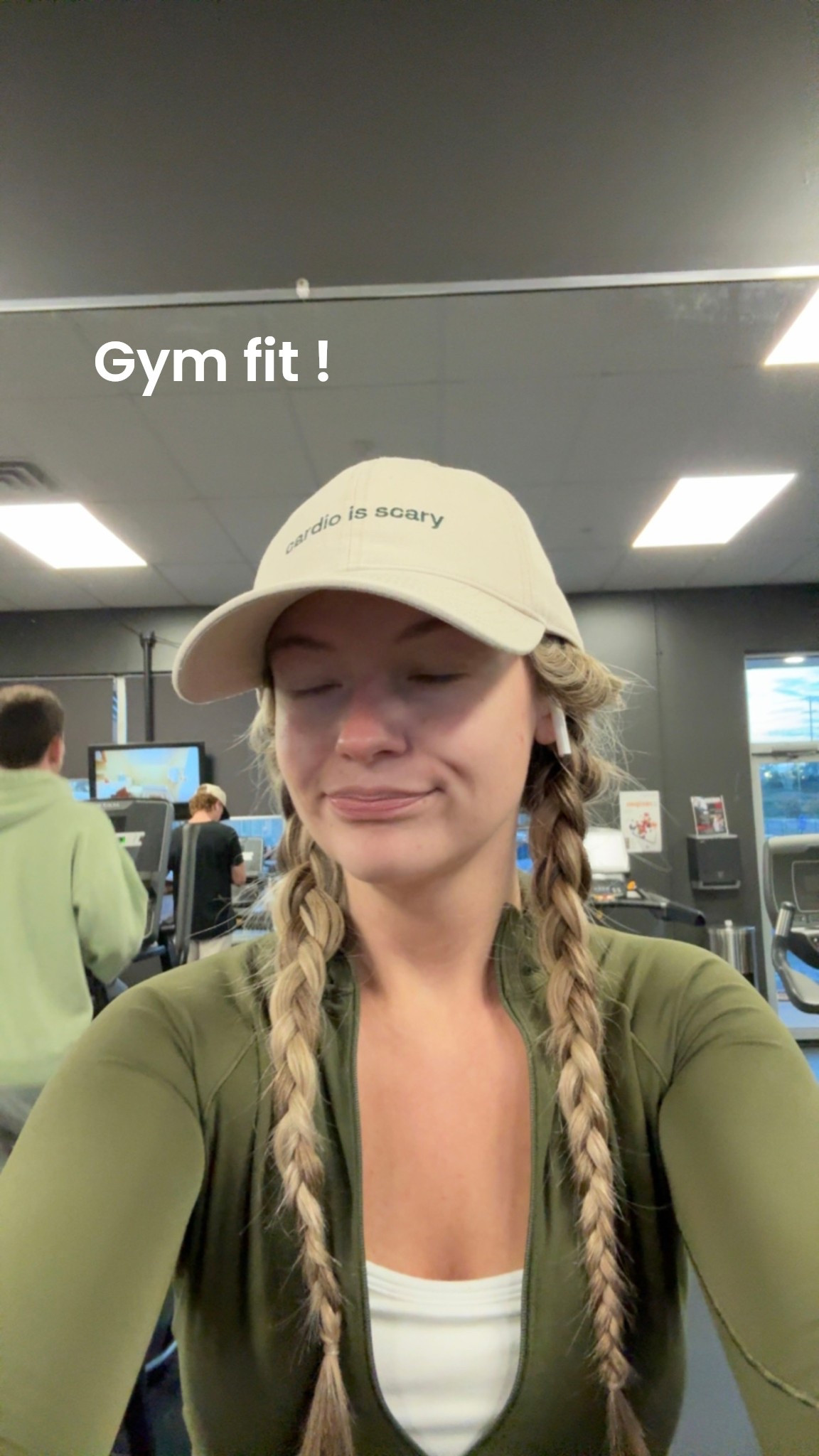 Cutest fall gym outfit - I’m obsessing over this olive green recently! 
Also tagged my fave gym shoes 👟 

#LTKPetite #LTKSeasonal #LTKActive