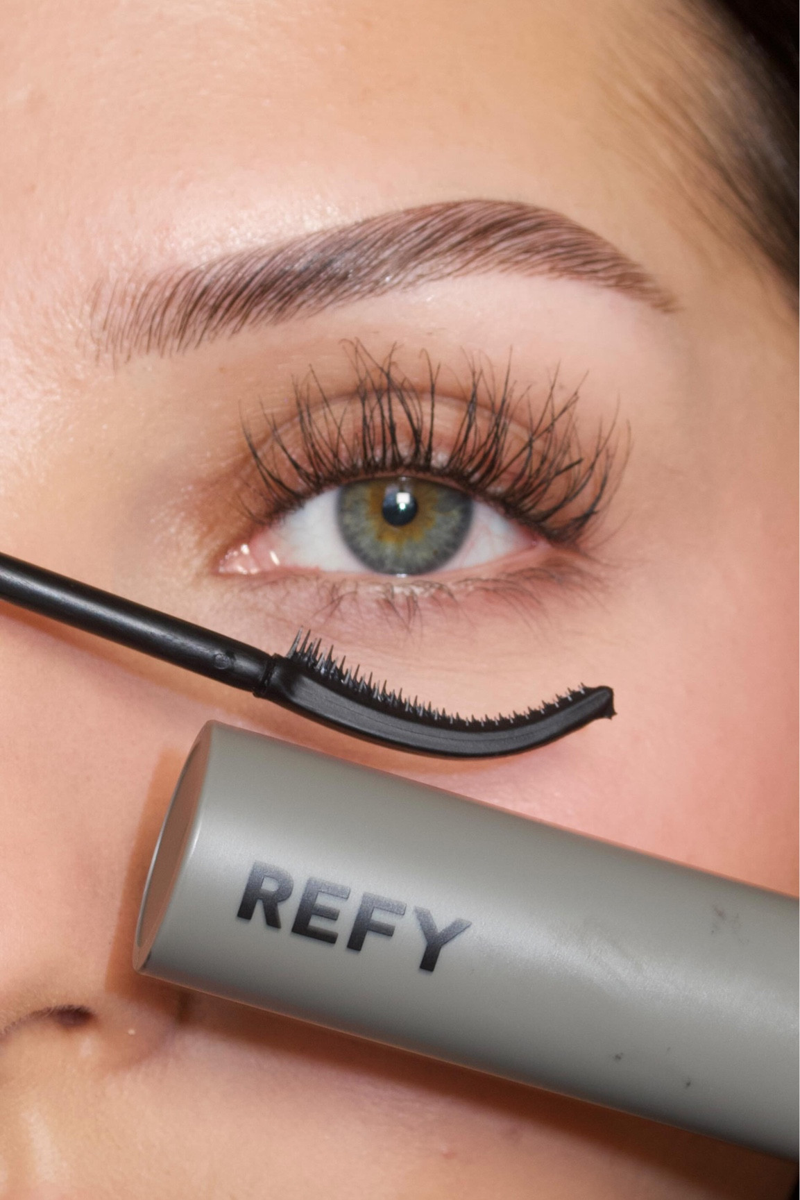 Mascara Monday 🌟 this week we are chatting about the viral refy mascara 

@refybeauty lash sculpt mascara 
RRP £20

the wand is a bit tricky as it is so curved, I find it hard to coat my outer corners but the results? Absolutely gorgeous. Lashes are lifted and defined, giving you giving you that perfect flutter & round doey eyes effect. Also the packaging is kinda cheap feeling for £20 but overall I can see myself using this a lot 

I’m giving it an 8/10—who else has tried this? Drop your thoughts below! 👇 

FYI I always curl my lashes before applying mascara 

Please do not use/repost my content without my permission.

#MascaraMagic #LashLove #BeautyReview #MakeupTest #BeautyFinds #mascaramonday #mascara #refybeauty #refy #makeup