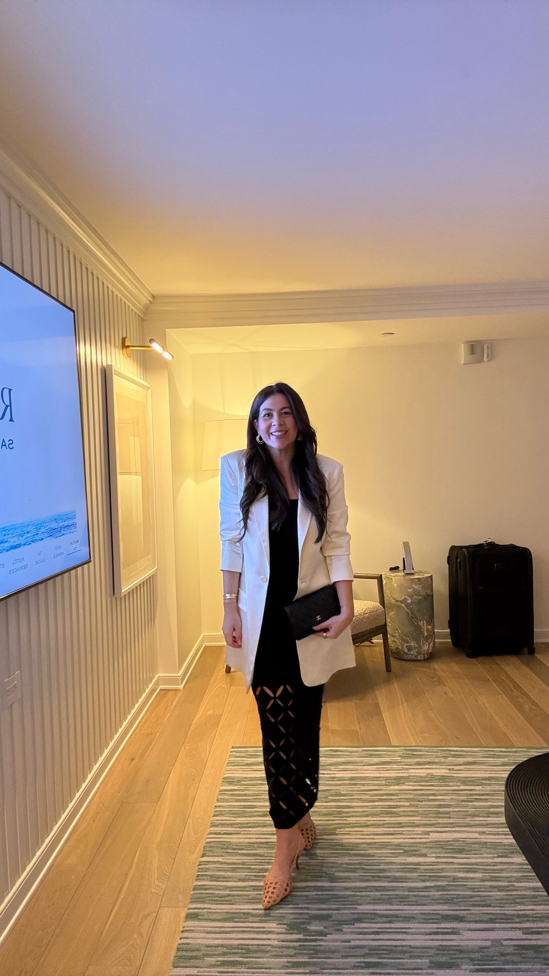 In Santa Monica and going to Nobu tonight. This black dress is so comfortable and love the design, its size medium. 

#LTKdayinmylife #LTKTravel #LTKWorkwear