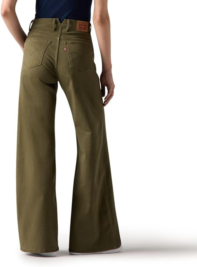 Levi's Women's 318 Shaping Wide-Leg Jeans (Also Available in Plus) | Amazon (US)