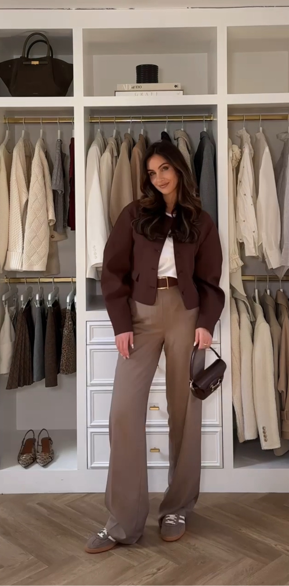 All brown outfit for autumn days out 🍂🤎 gorgeous Zara bomber jacket, styled with taupe tailored trousers and brown accessories 

#FashionMonth #LTKautumn