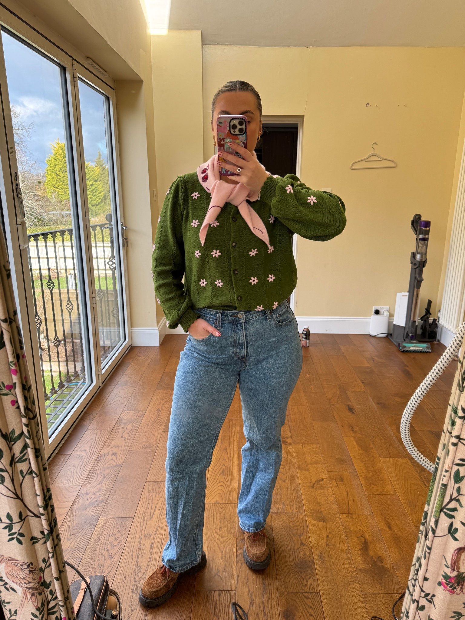 Cardigan - Large 
Jeans - 29 long 


#LTKwinter #LTKuk