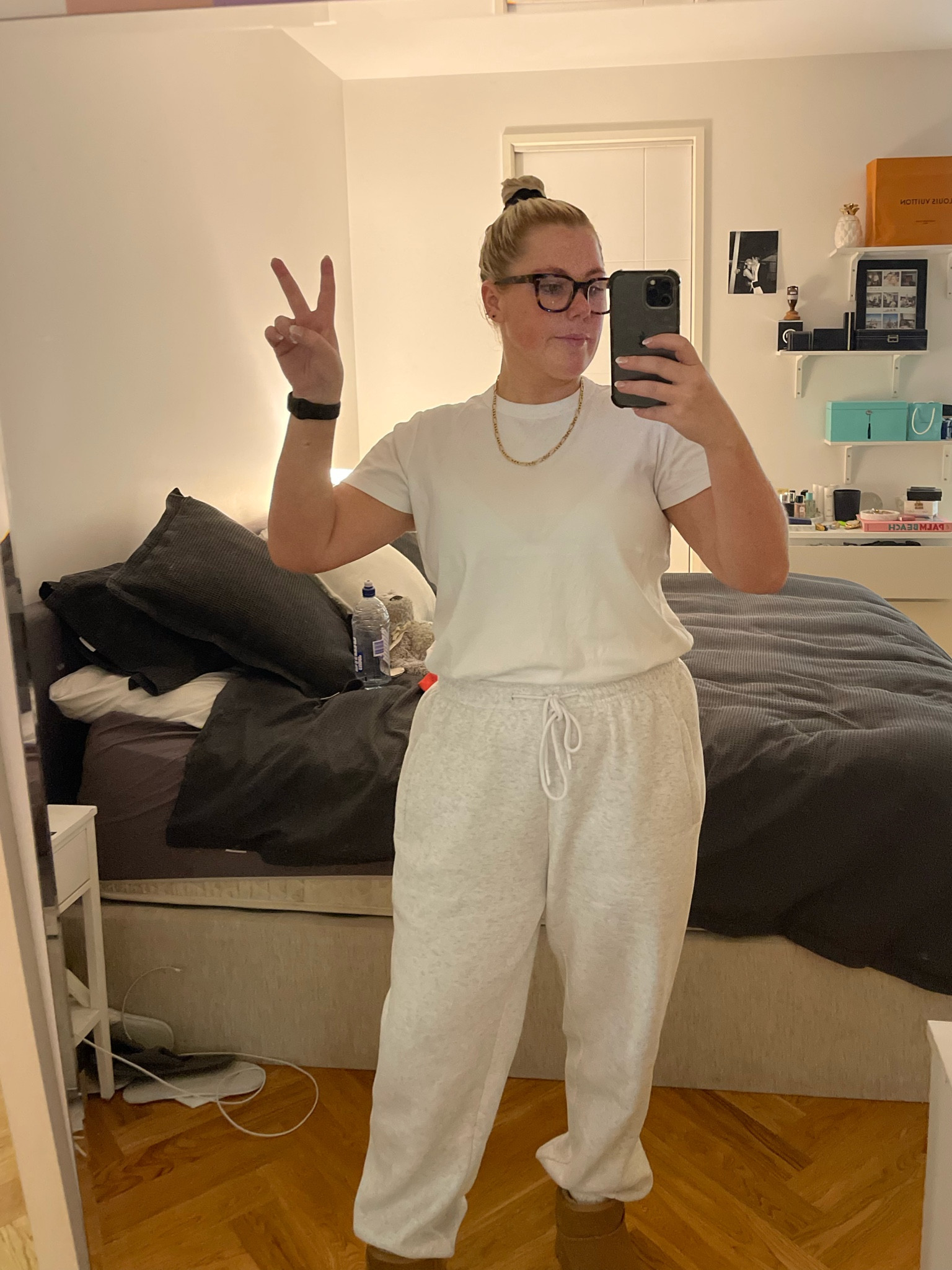 Comfy Saturday night outfit 

#LTKSeasonal #LTKaustralia #LTKhome