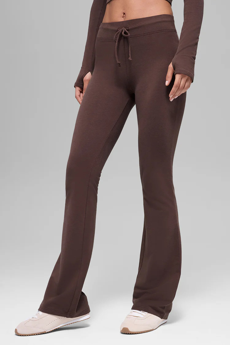 Sway Boot Cut Sweatpant - Brownstone | Alo Yoga (US)