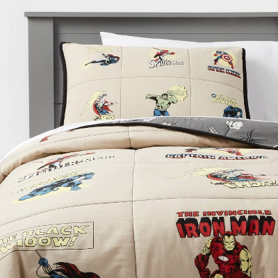 Twin Marvel Characters Kids' Quilt - The Marvel Collection by Pillowfort™ | Target