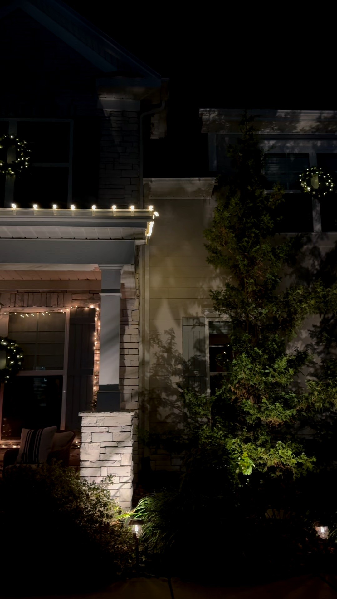 Simple plug in uplighting, easy landscape lighting


#LTKHome #LTKFindsUnder100 #LTKFindsUnder50