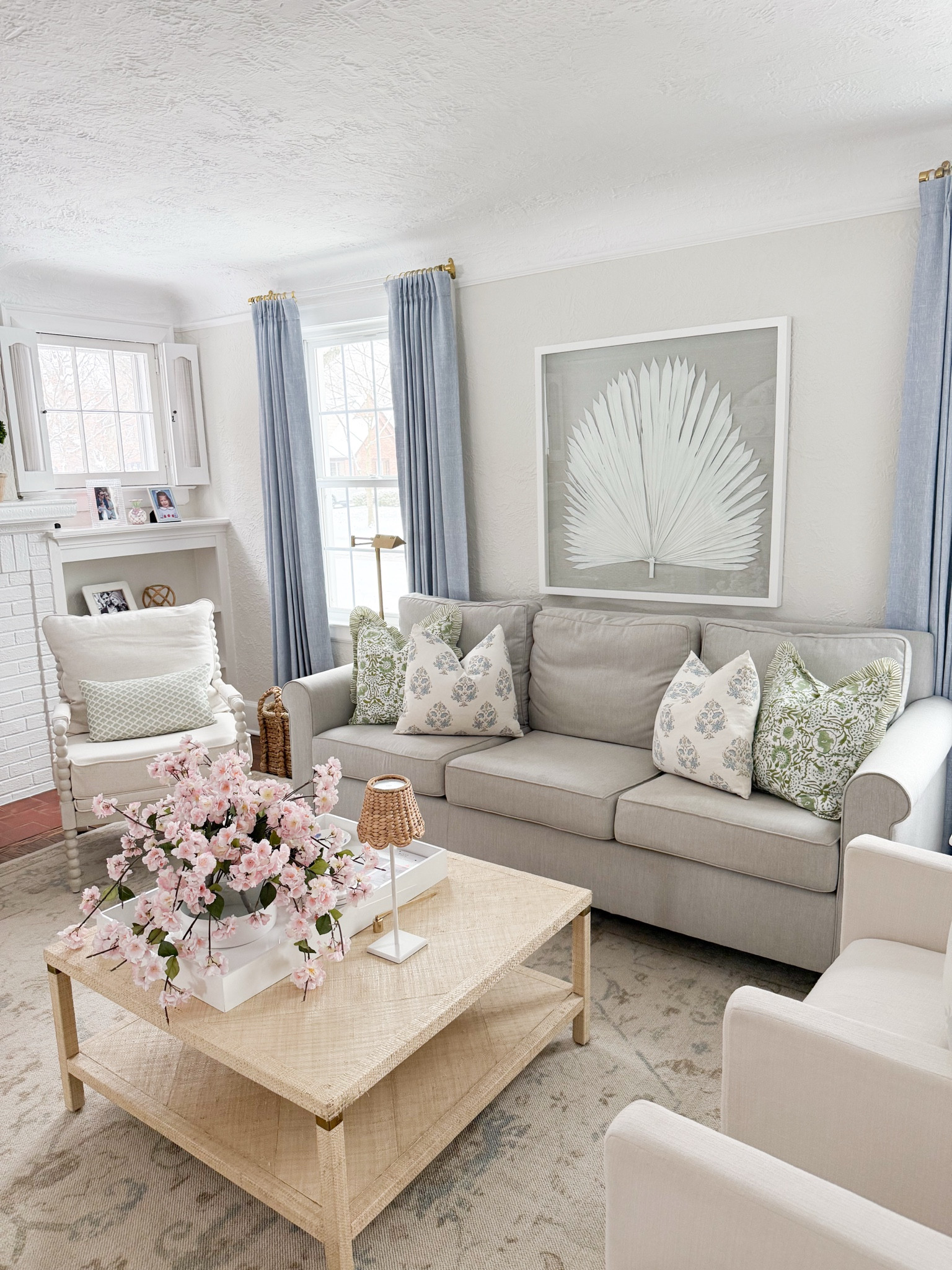 My blue and green living room 

#LTKHome #LTKFindsUnder50