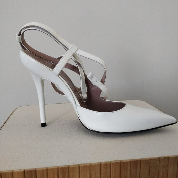 Fenty Date Night Pumps in White - Size 36/6 | Poshmark