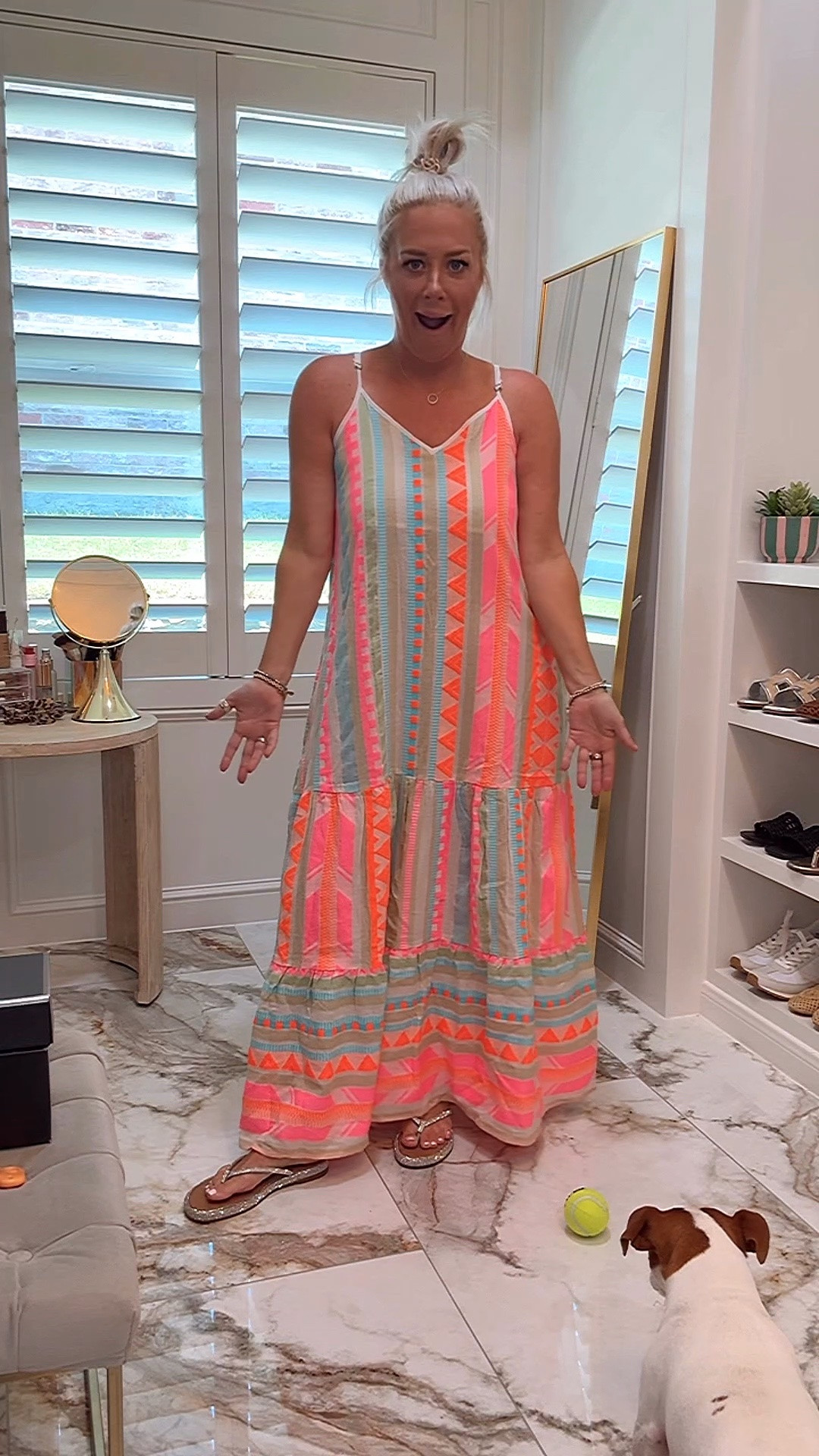 THIS DRESS COVERUP IS AMAZING!!!!
Wearing size small