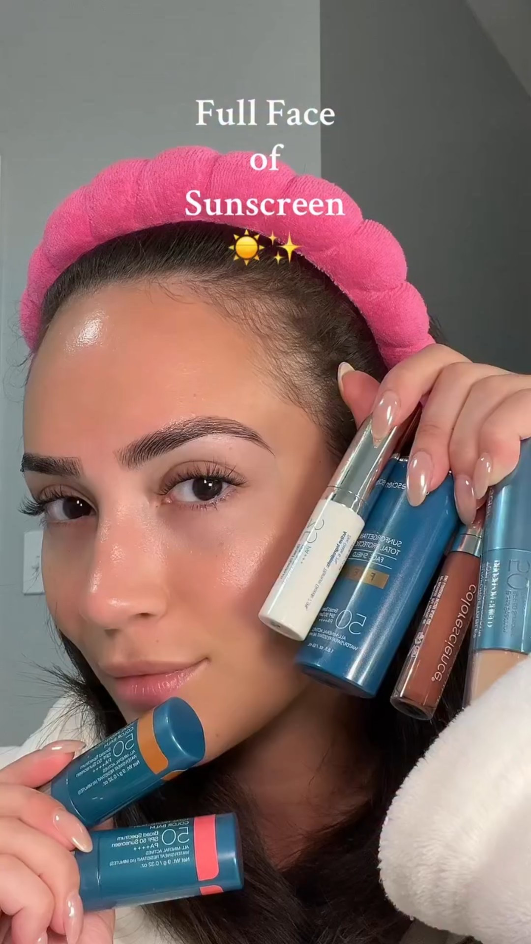 I’m so impressed by every single product!!! @colorescience #makeup #makeuptutorial #glowymakeup #dewymakeup #makeuplover #makeupideas #makeupinspo #colorscience #spf #sunscreen