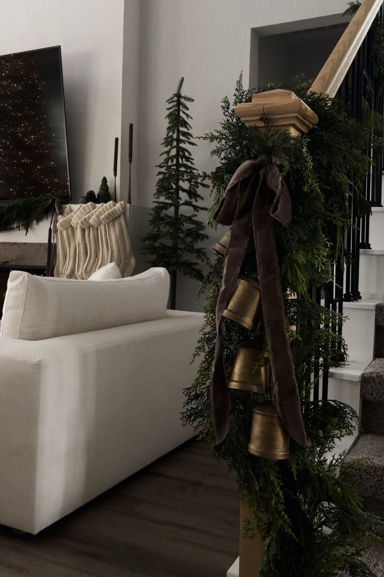 #christmas2023 #christmasgarland #christmasinspo #organicmodernchristmas

#LTKSeasonal #LTKHoliday #LTKhome