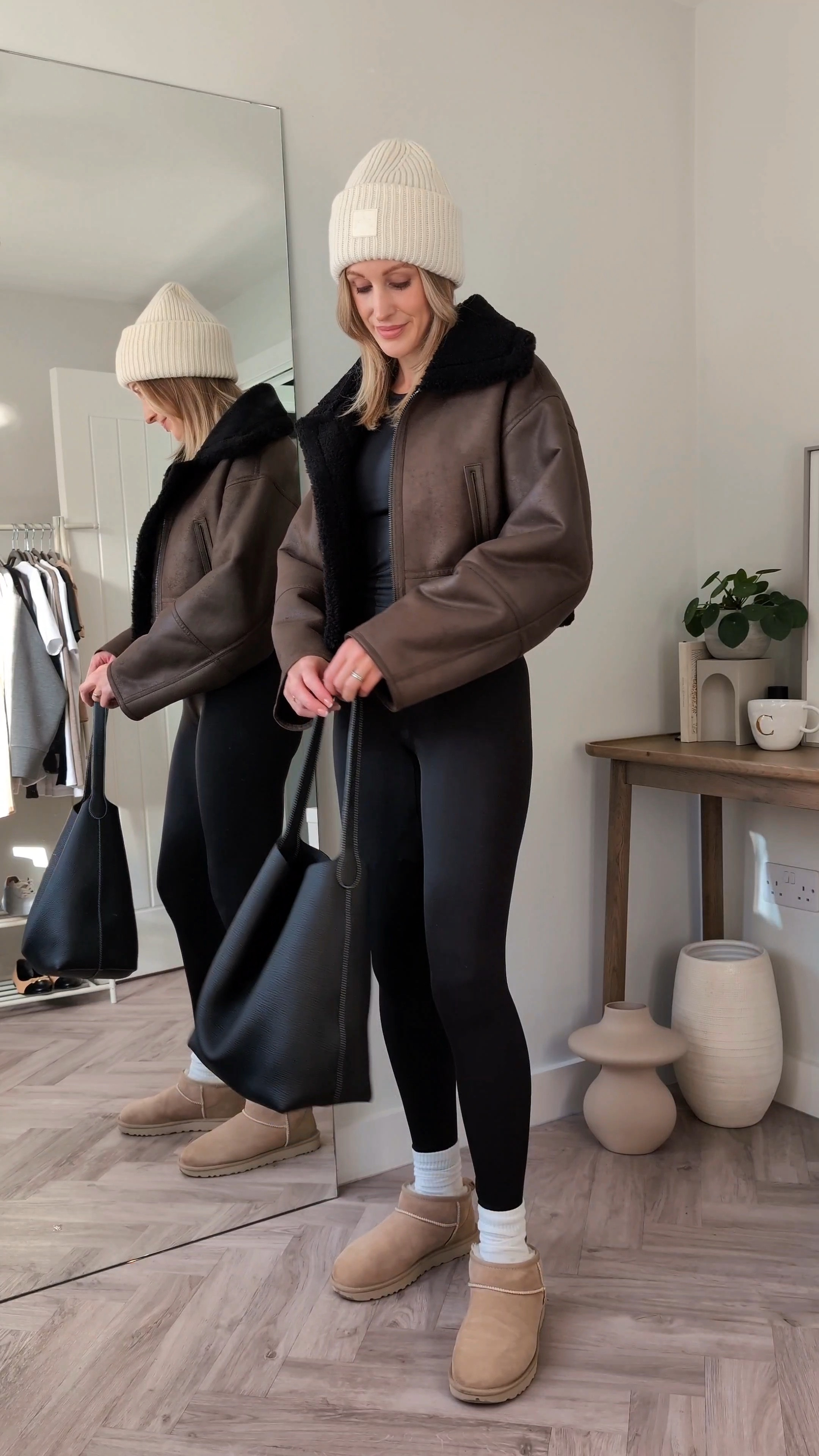 Casual outfits for autumn part one 🍂

*Items not tagged*
• Cross body bag is Cafune stance mini
• Tote bag is H.PAI Official 
• Gym set js Conscious Citizen
• Boots are Bobbies 
• Bodysuit is Over Rule 
• Grey Cardigan Leze the Label 

#autumnoutfits #falloutfits #casualoutfits 

#LTKVideo #LTKfindsunder100 #LTKeurope