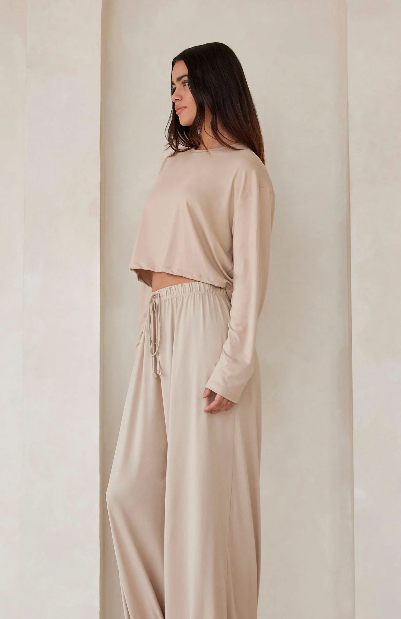Shop Bumpsuit's Maternity & Postpartum Loungewear Cropped Tee | BUMPSUIT