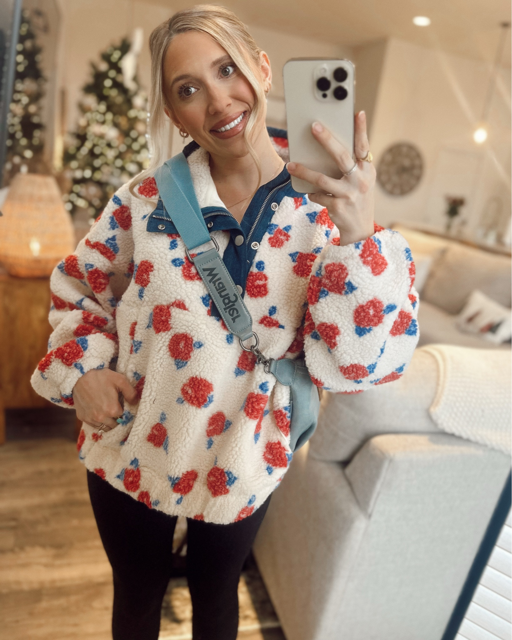 This oversized sherpa drops today yallll @vici and boy am I obsessed 🤭❄️ size small 😘 kerstyn35 for 35% off! Linking it now from a few other places as well(: 

bump friendly ootd ✨

#LTKHoliday #LTKootd #LTKGiftGuide