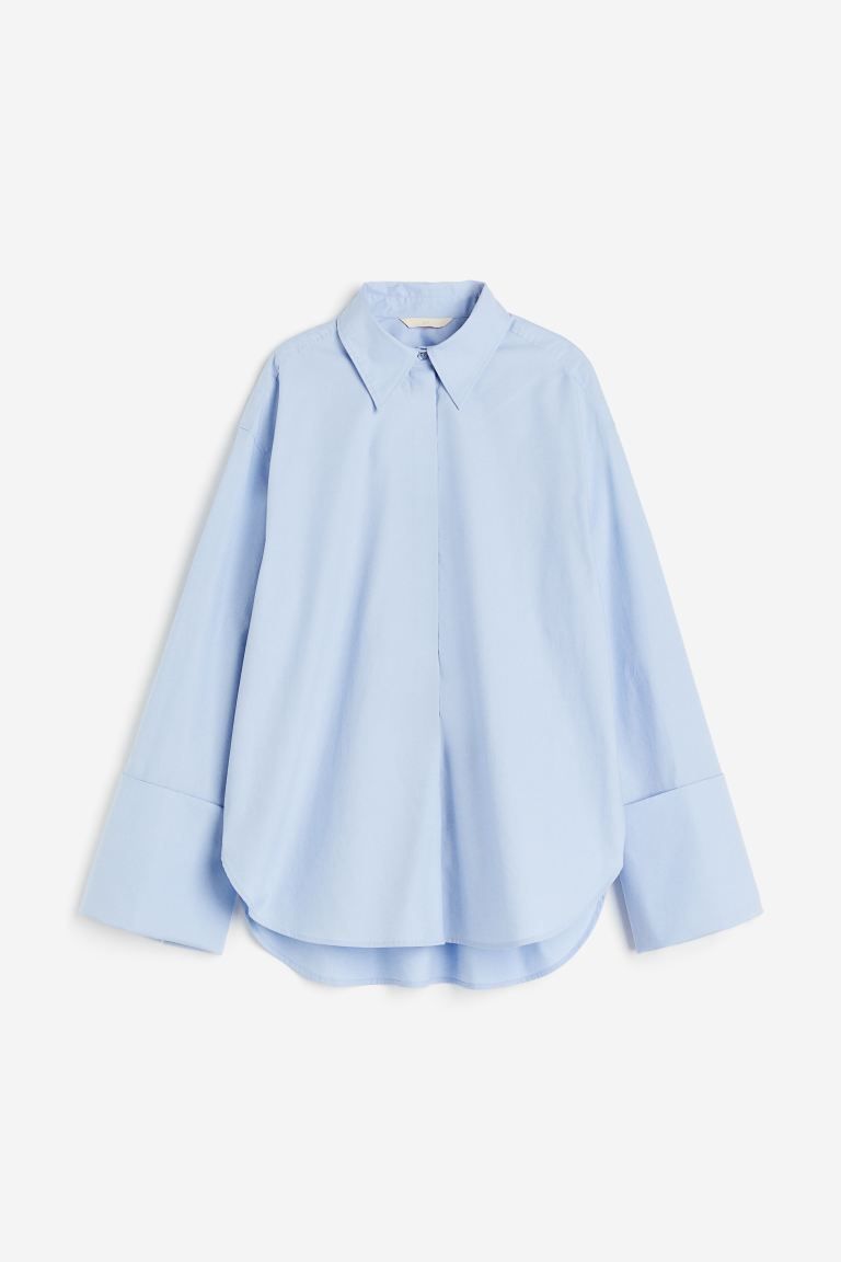 Oversized wide-cuffed shirt | H&M (UK, MY, IN, SG, PH, TW, HK)
