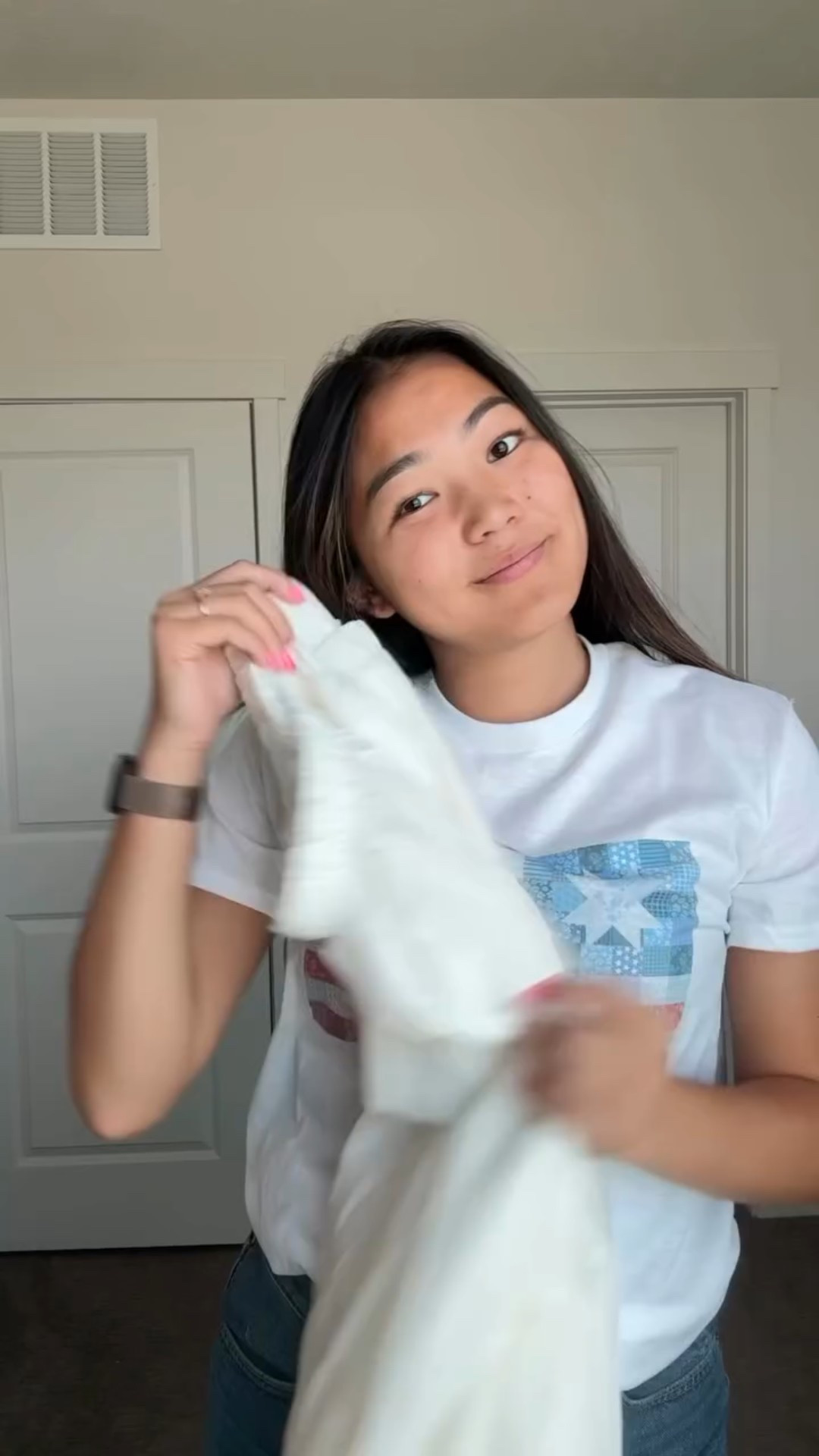 Comment “skirt” for the links to my outfits! Everyone needs this staple in their closet!! 

#keepshowing #outfits #amazon #amazonskirt #skirt #skirtinspo #amazonfashionfinds #basics #closetstaple #outfitinspo #explorepage #ootd #outfitinspiration #summer