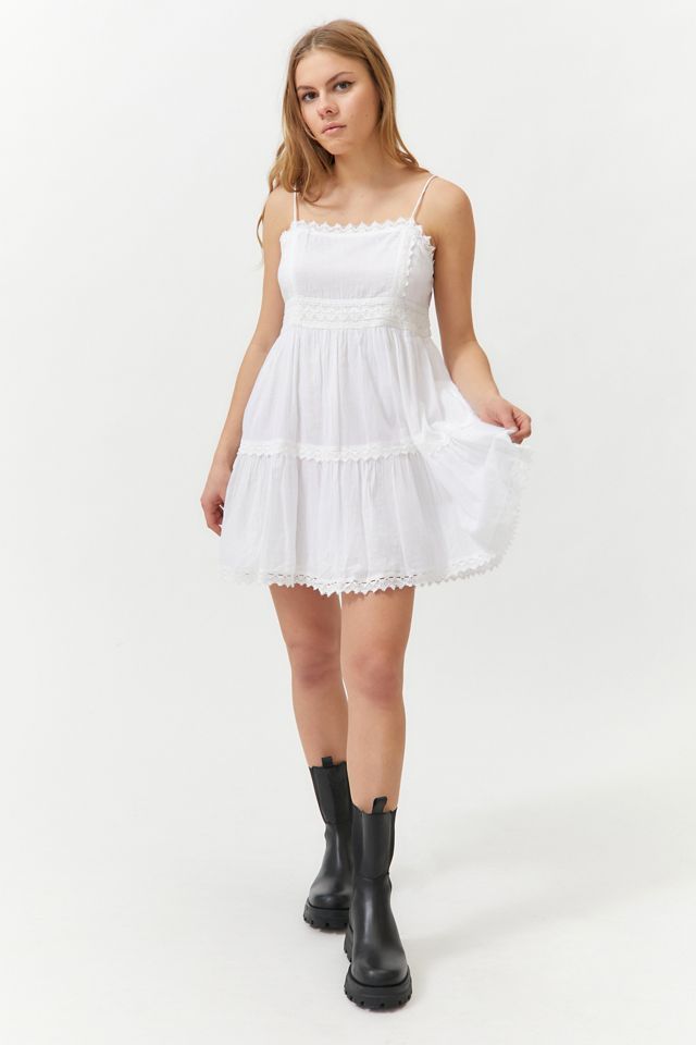 UO Lana Tiered Lace Mini Dress | Urban Outfitters (US and RoW)