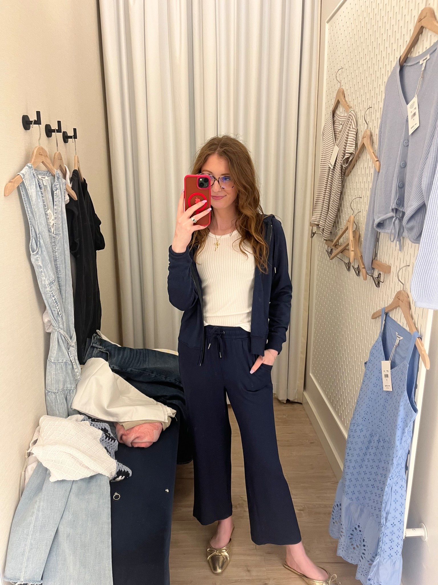 Love this lounge set, it’s great for running errands and super soft! Wearing an XS

#LTKActive #LTKStyleTip #LTKPetite