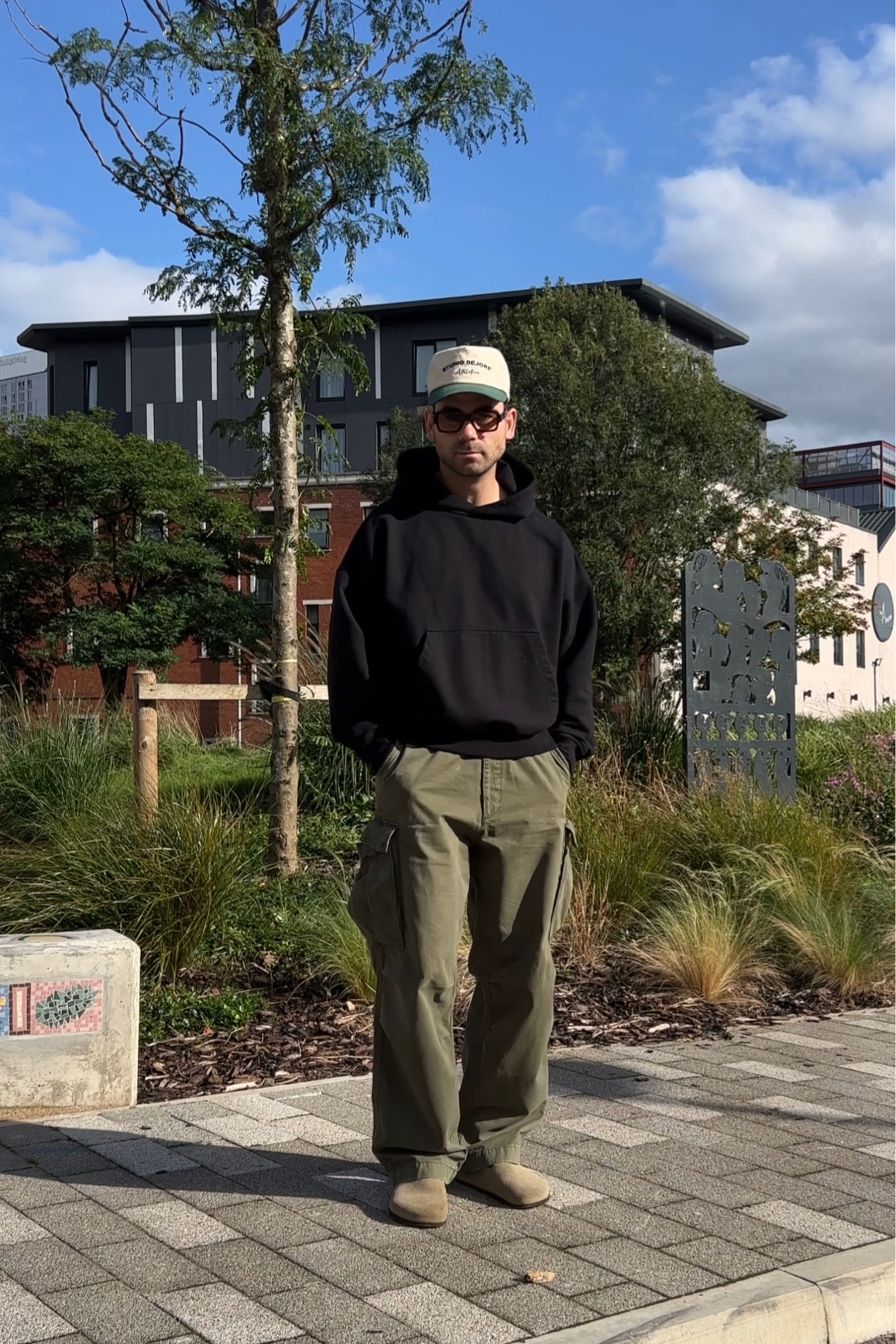 Black hoodie, oversized hoodie, cargos pants, green cargos, cargos, wide leg cargos, wide leg cargo pants, birkenstock, birkenstock bostons, clogs, mules 

#LTKeurope #LTKmens