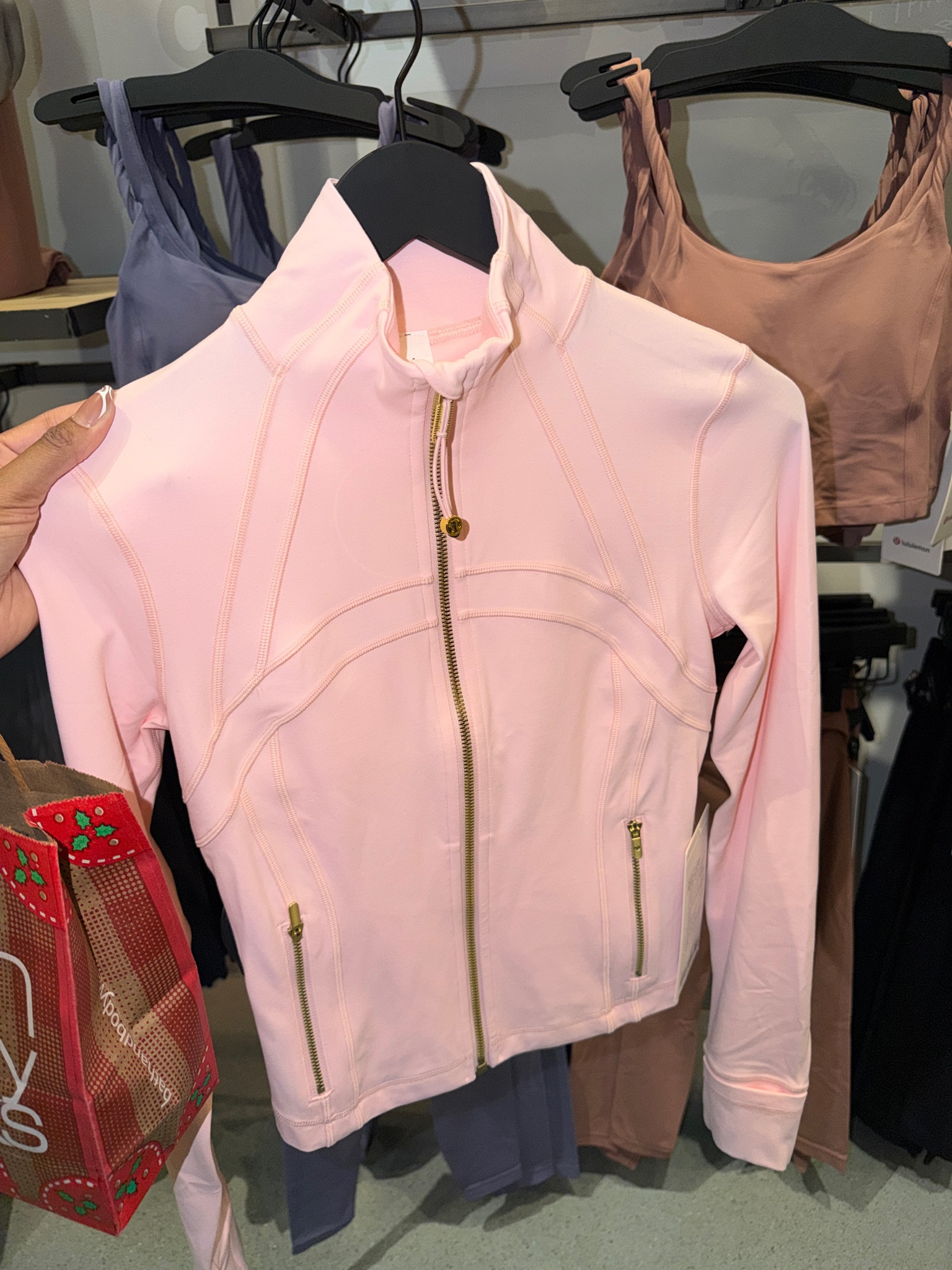 The perfect PINK jacket💖

#LTKootd #LTKgrwm #LTKActive