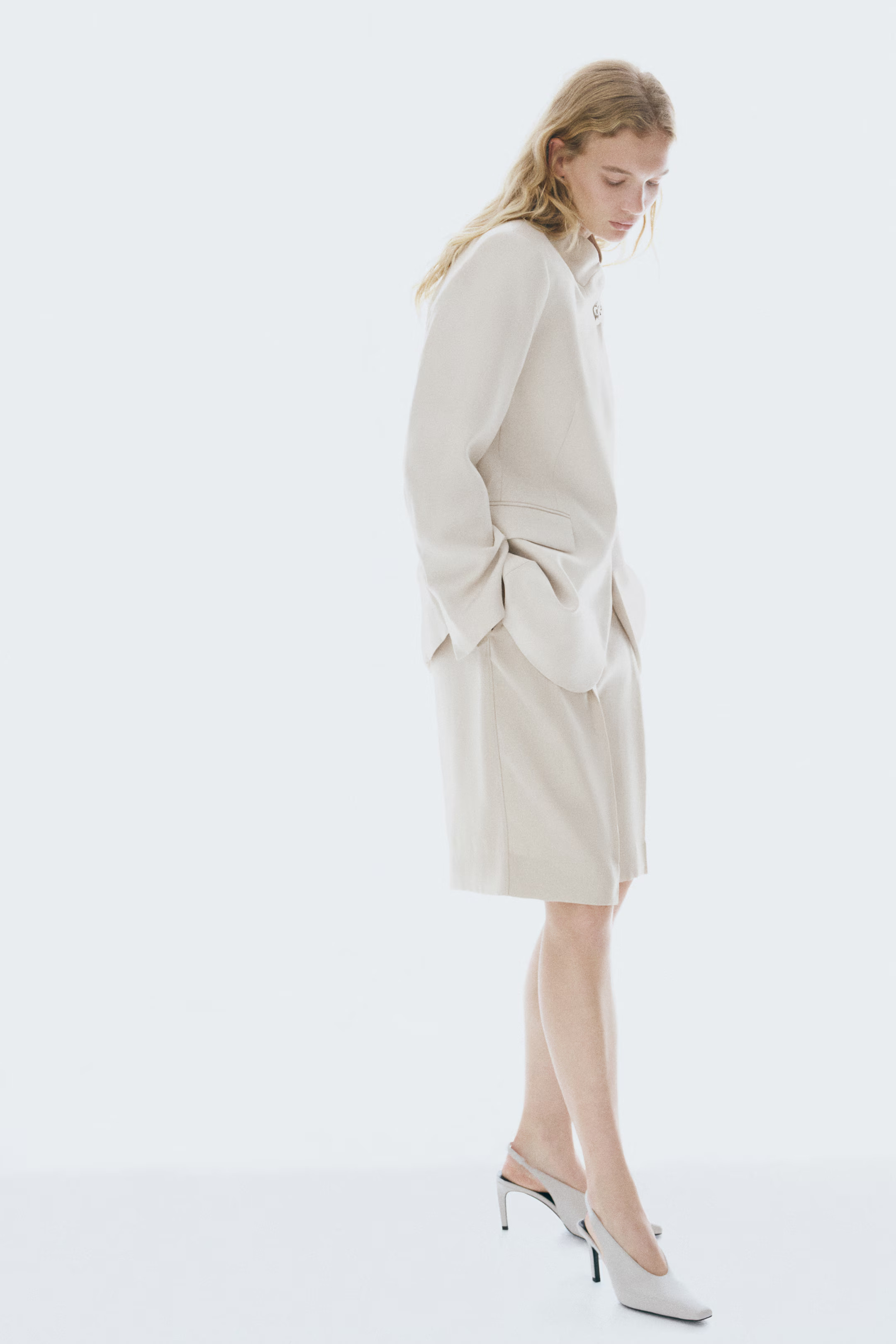 Brooch-detail wrap blazer | H&M (UK, MY, IN, SG, PH, TW, HK)